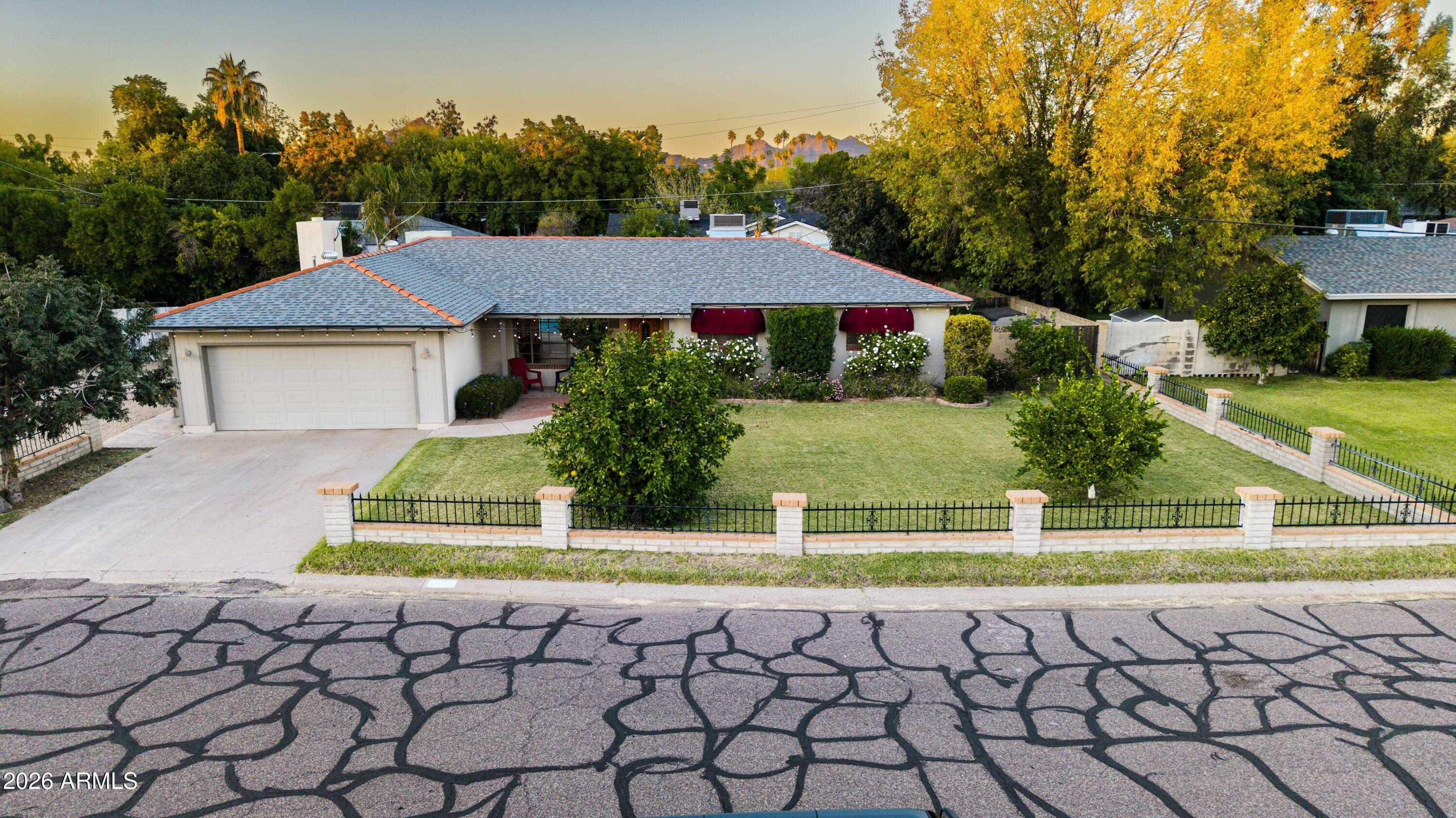 3506 E Fairmount Avenue