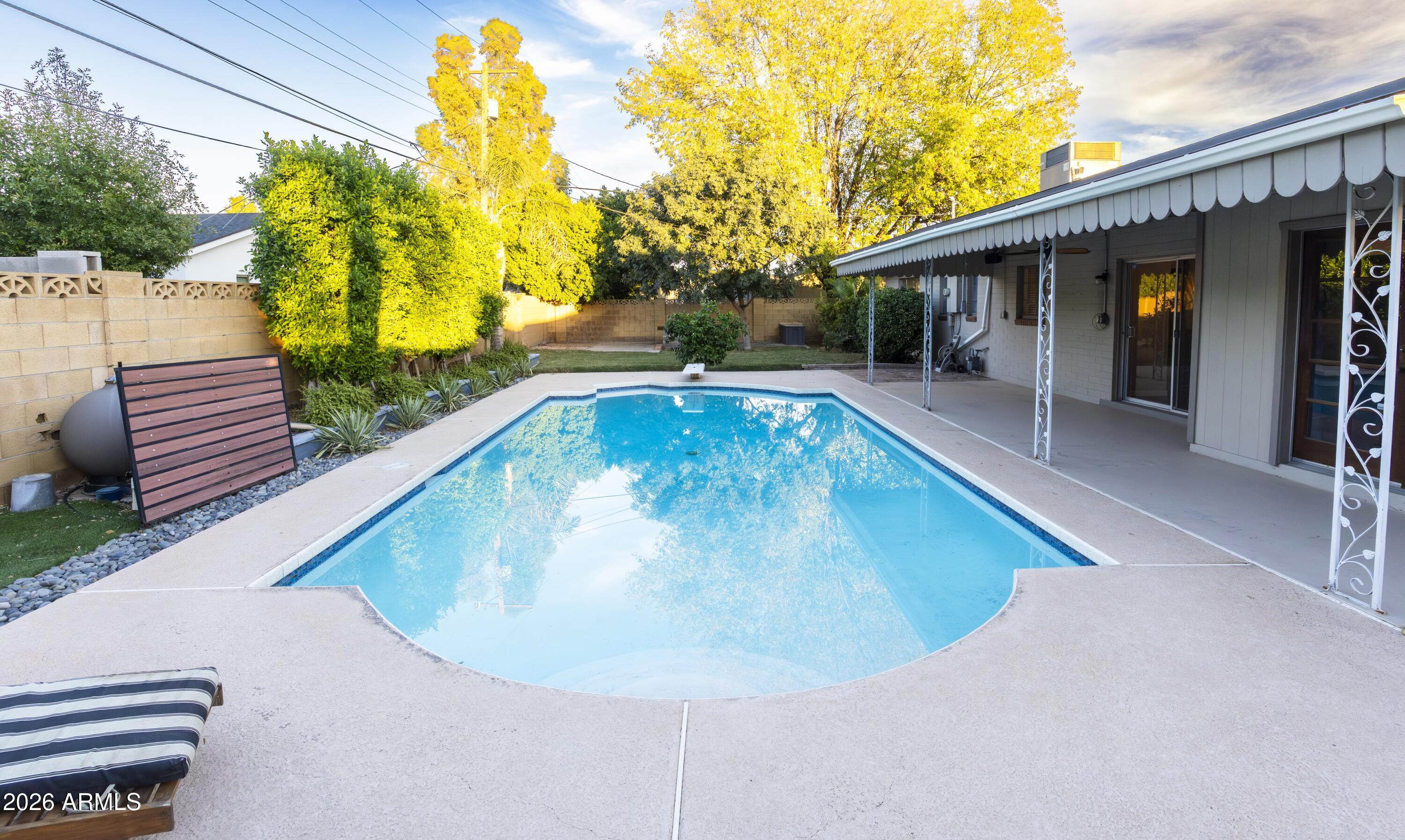 3506 E Fairmount Avenue