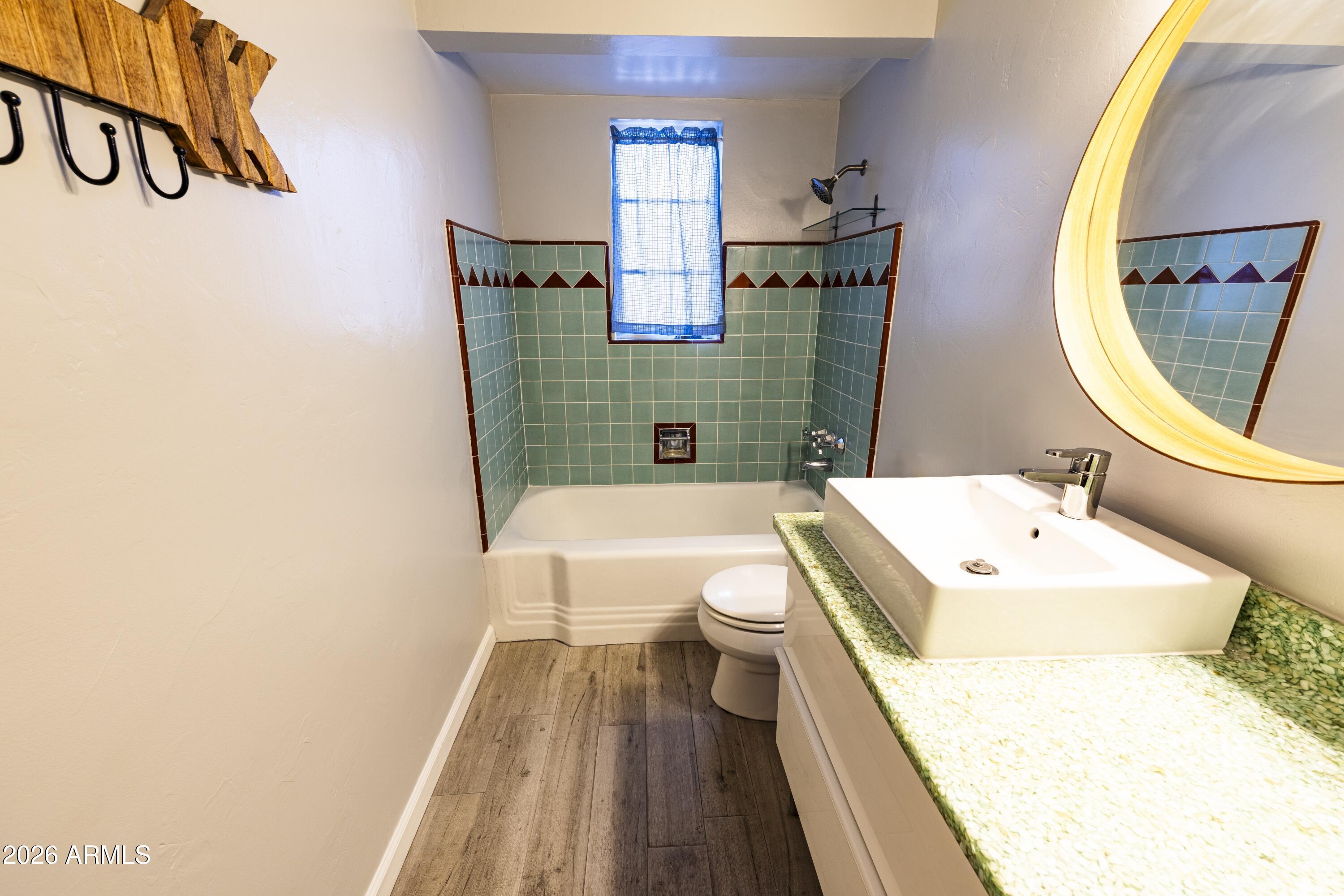 3506 E Fairmount Avenue