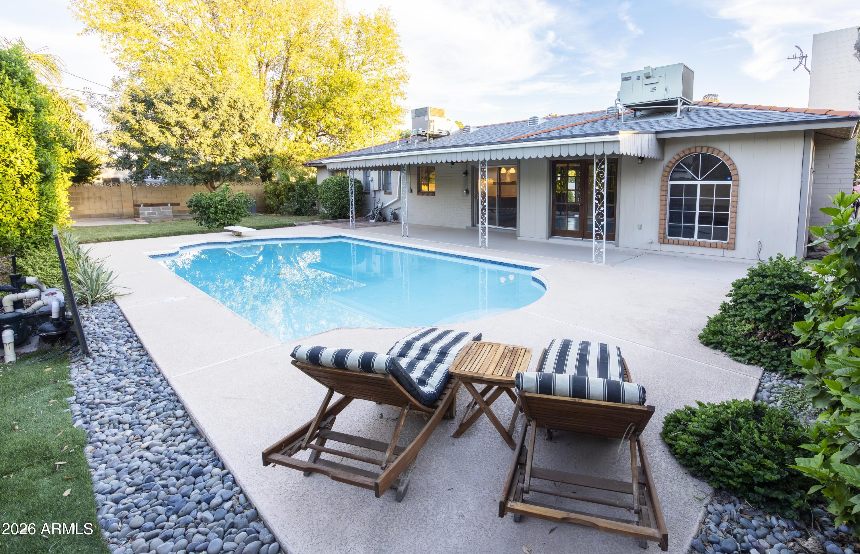 3506 E Fairmount Avenue