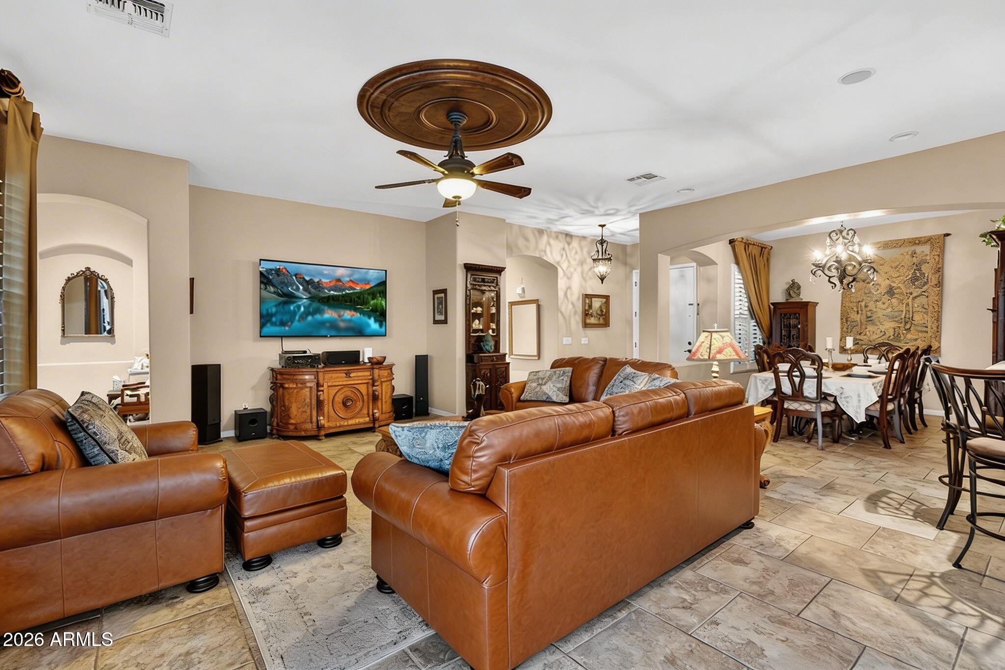 4155 E DUBOIS Avenue