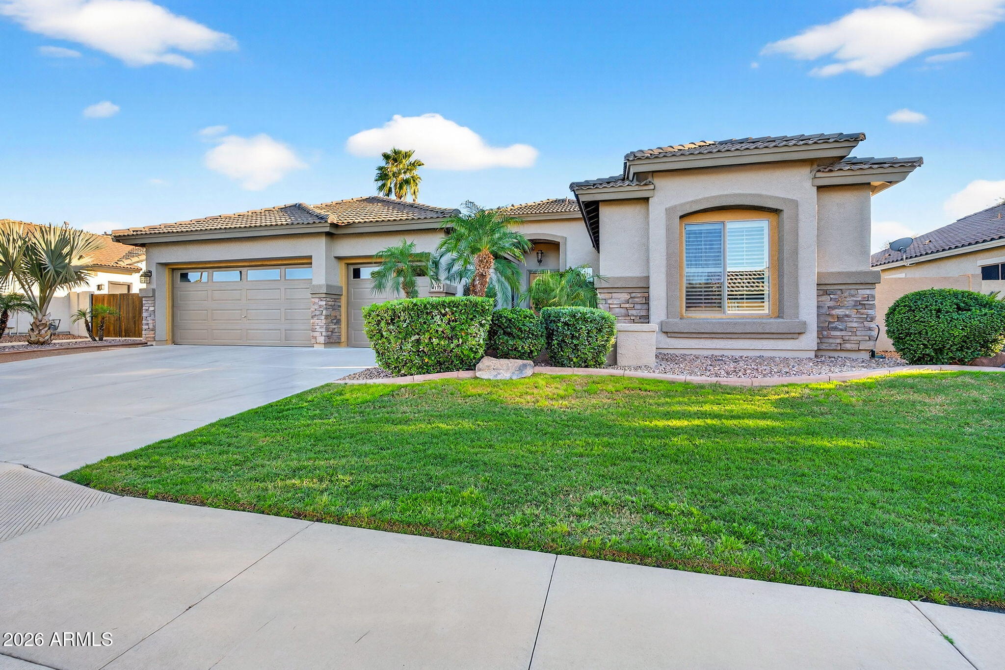 4155 E DUBOIS Avenue