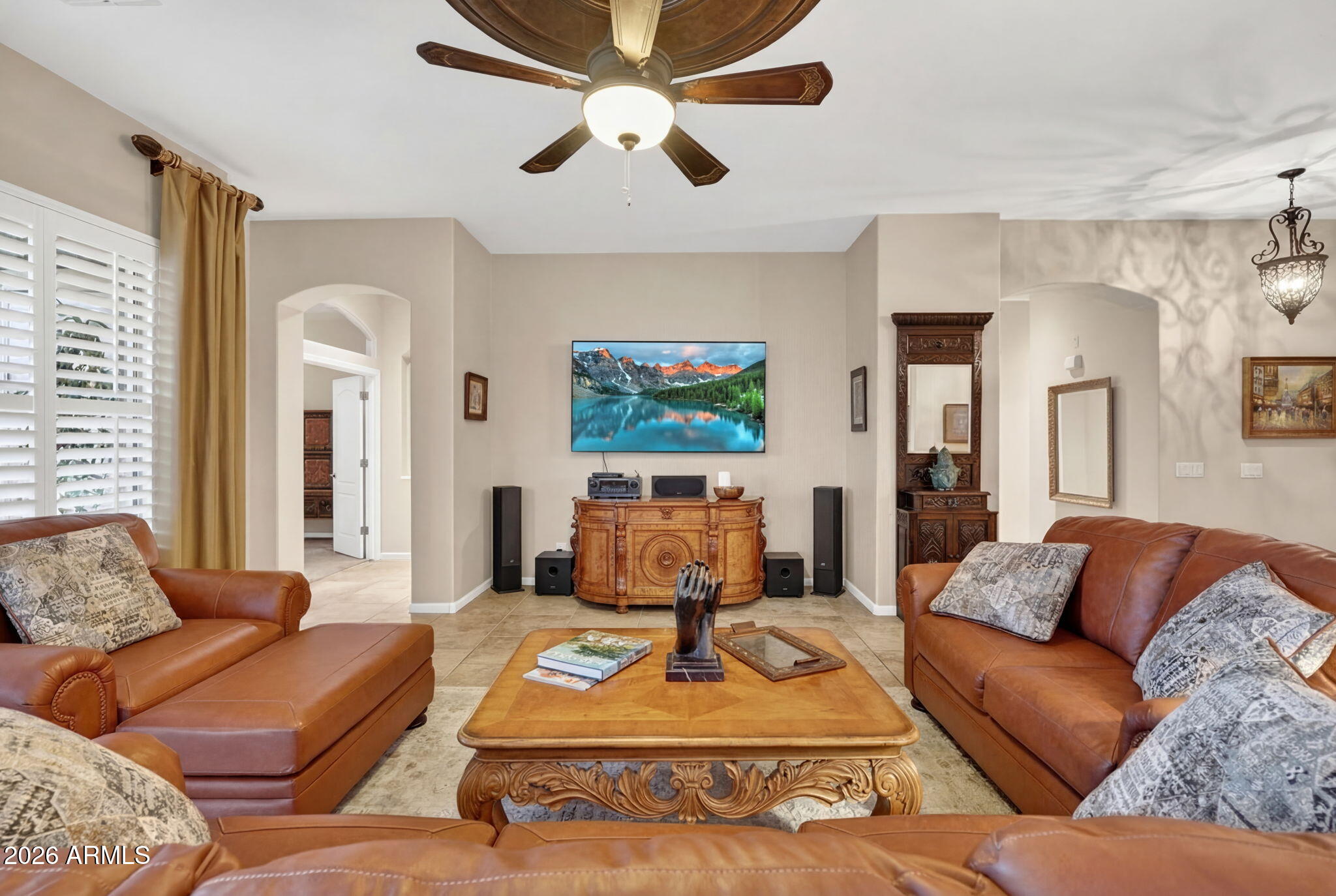 4155 E DUBOIS Avenue