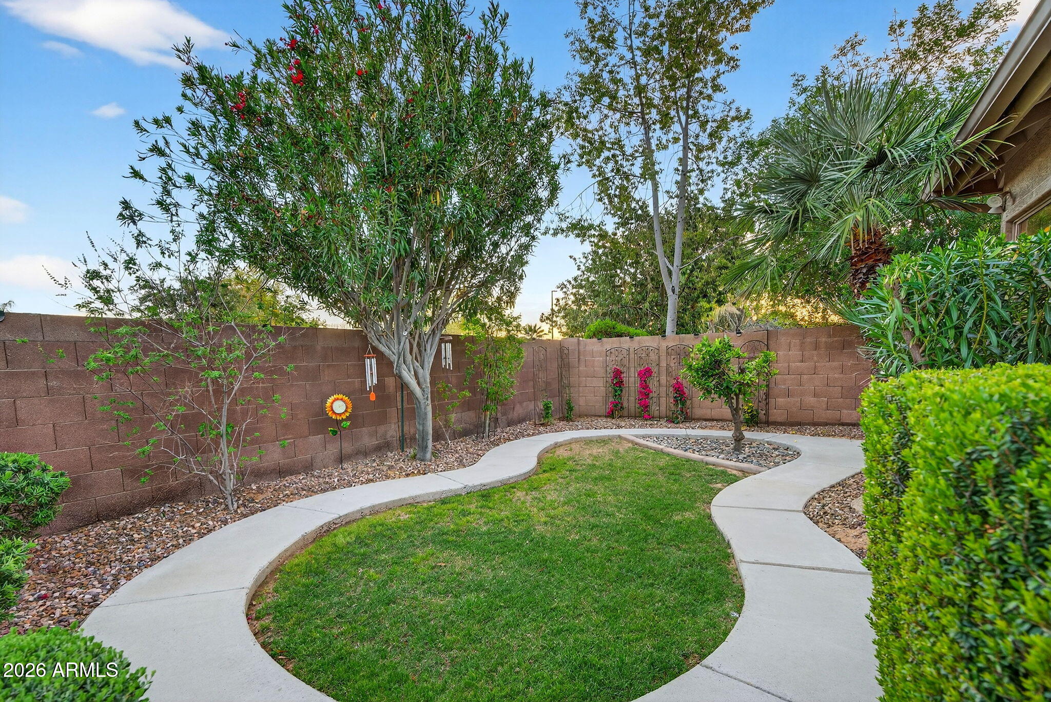 4155 E DUBOIS Avenue