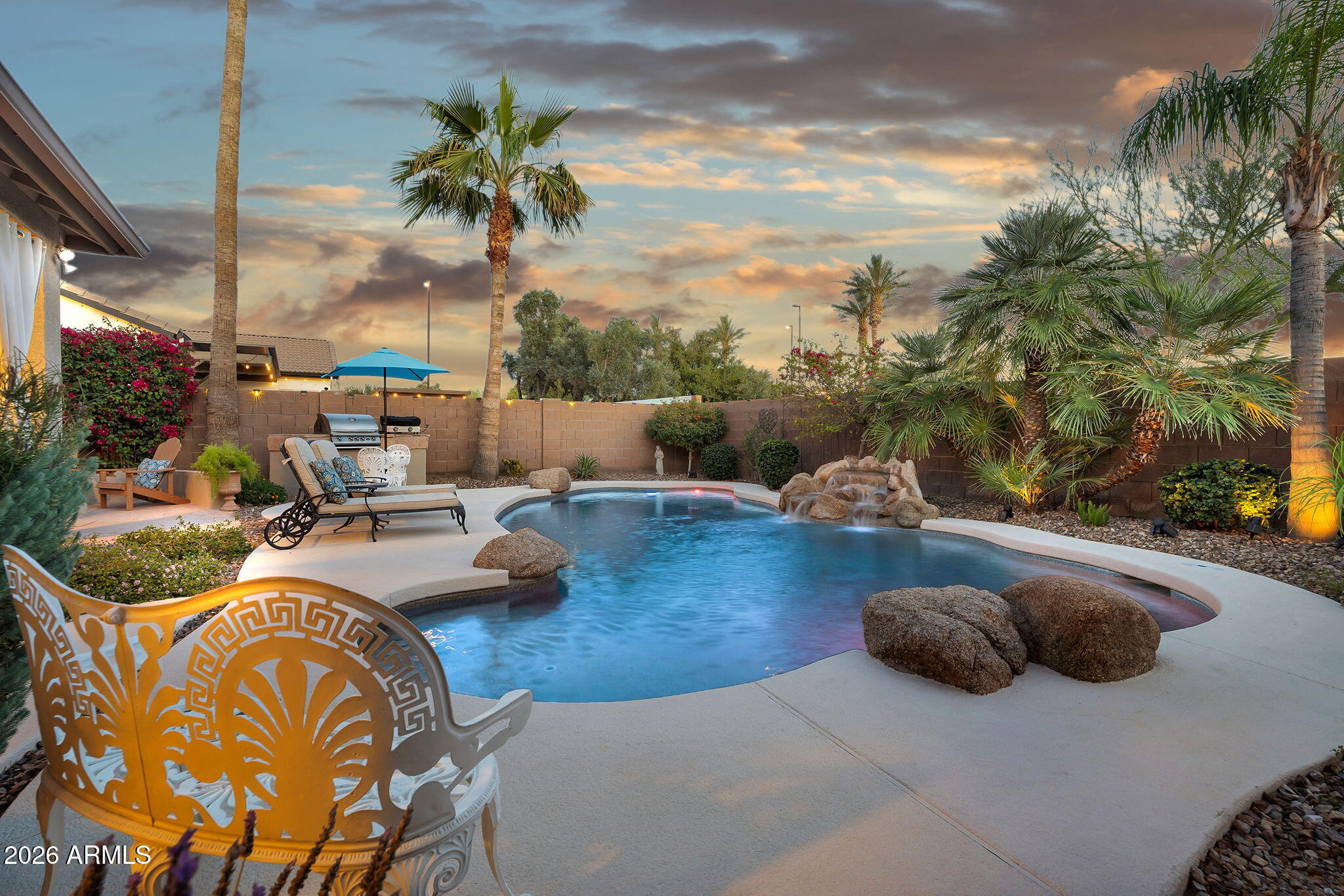 4155 E DUBOIS Avenue