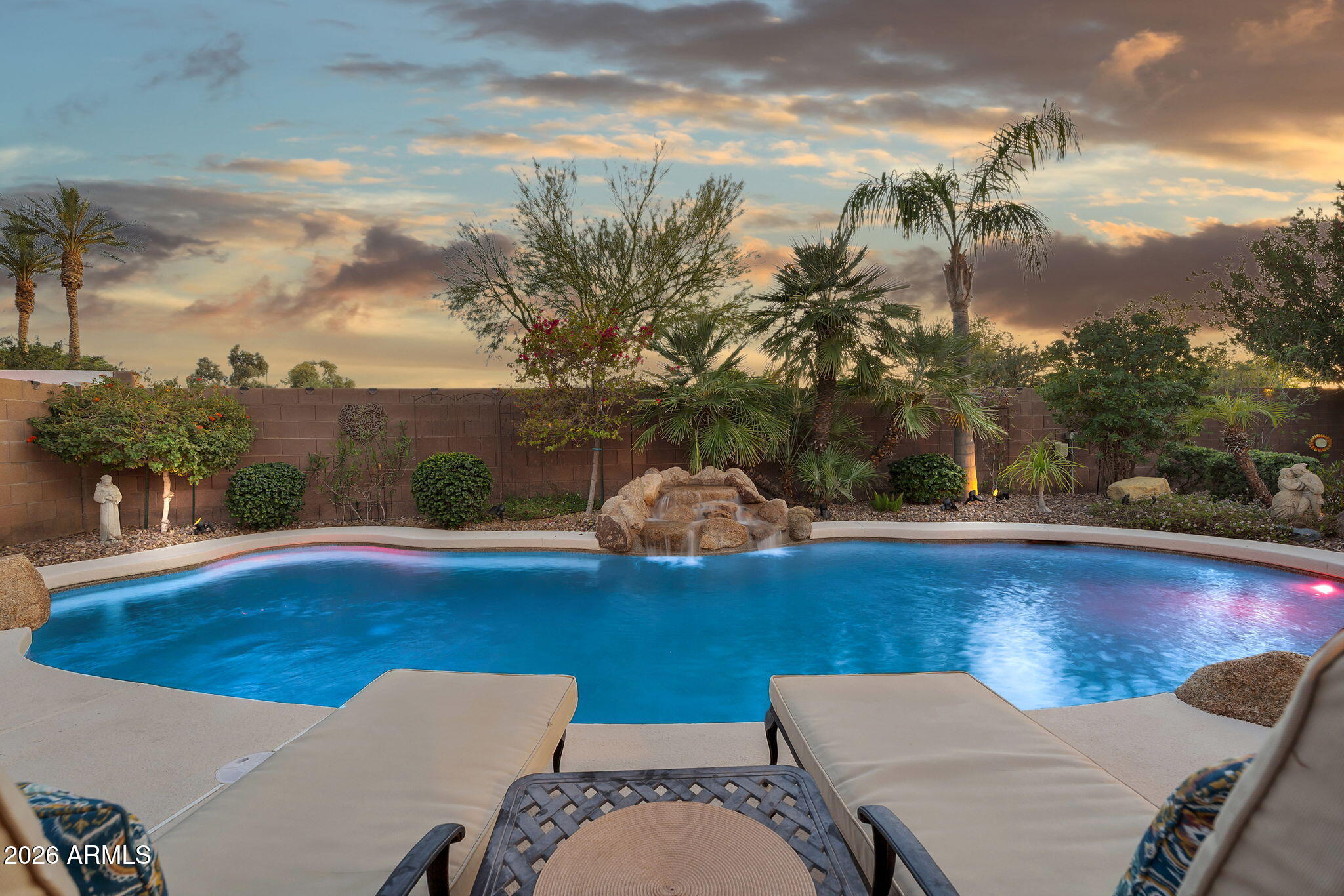 4155 E DUBOIS Avenue