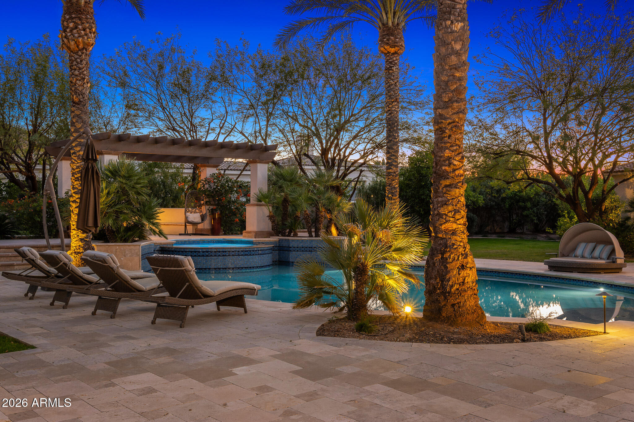 5401 E MOCKINGBIRD Lane