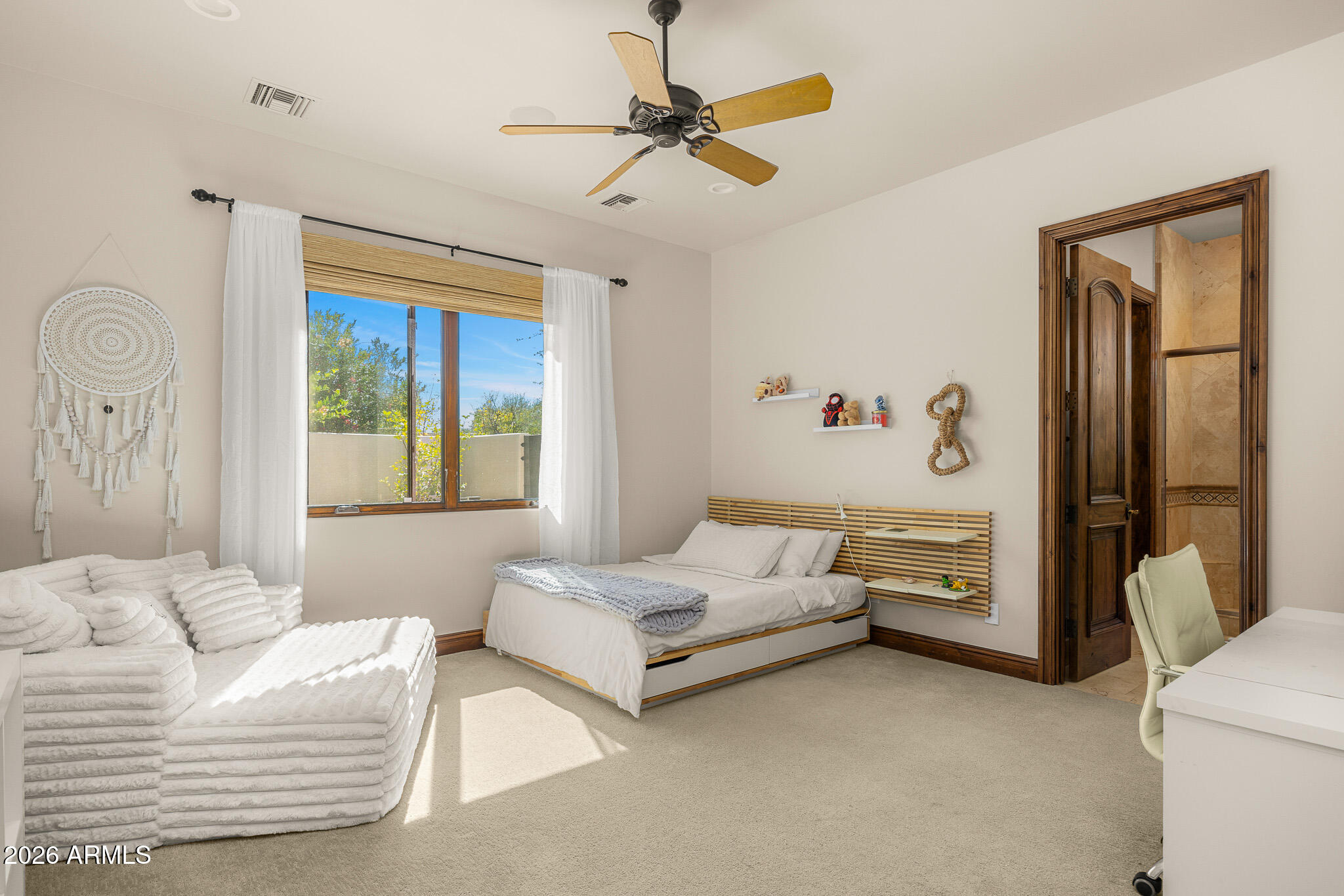 5401 E MOCKINGBIRD Lane