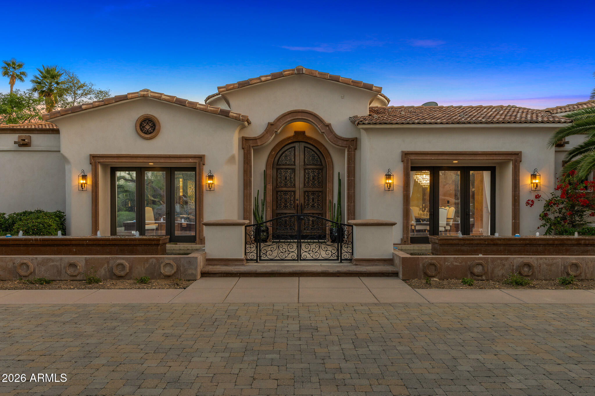5401 E MOCKINGBIRD Lane