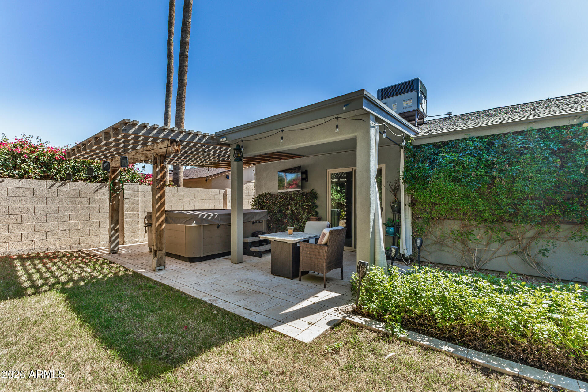 10710 E CLINTON Street