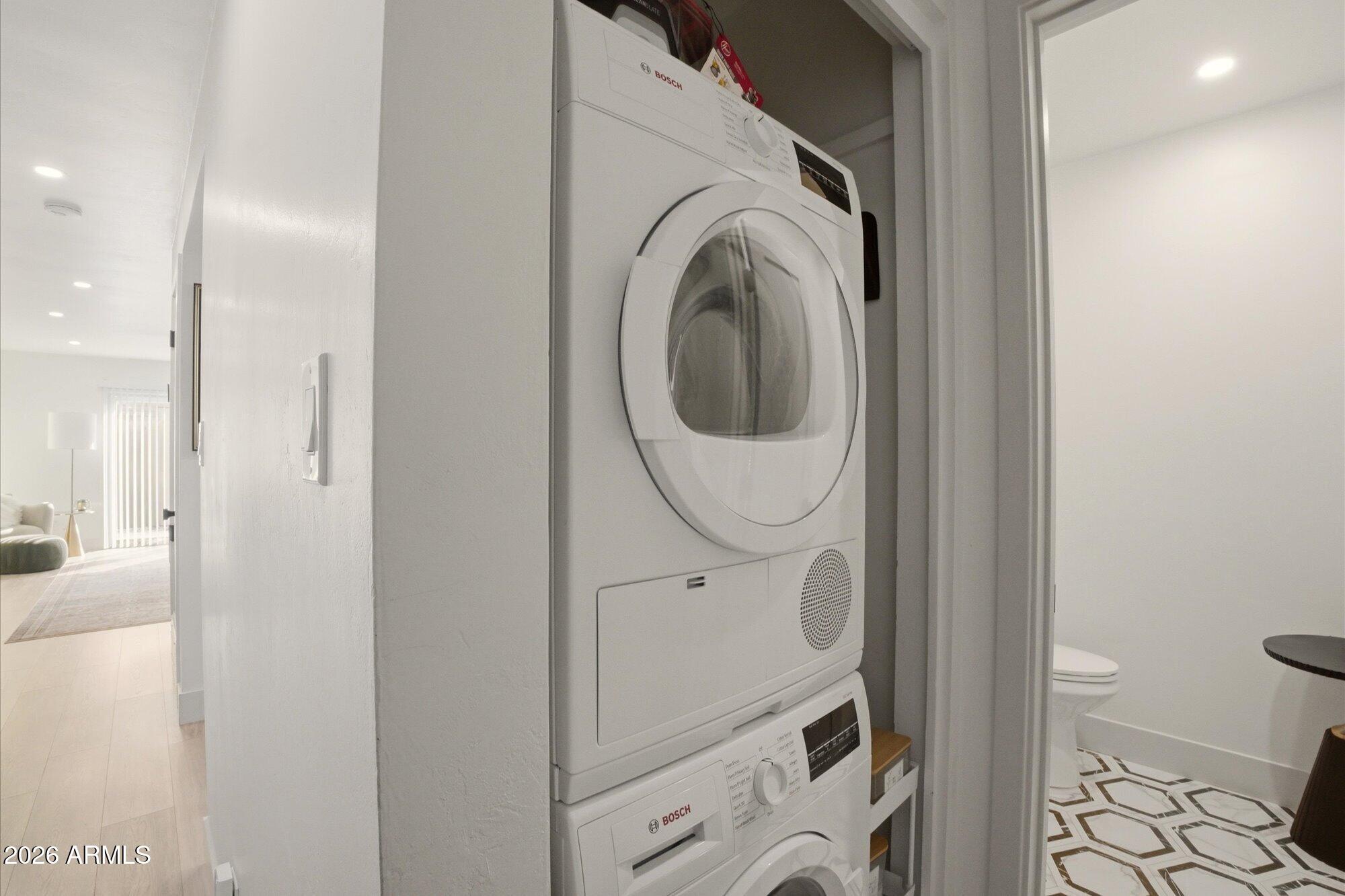 3702 E MONTEROSA Street 6