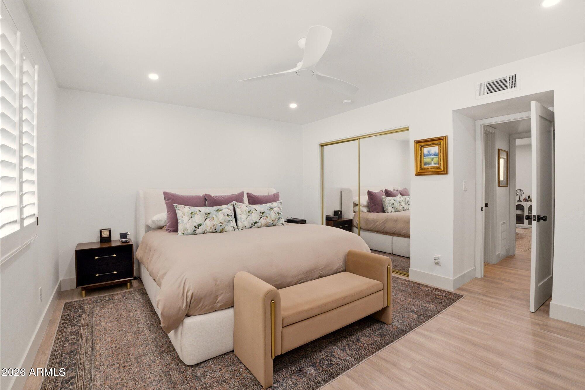 3702 E MONTEROSA Street 6