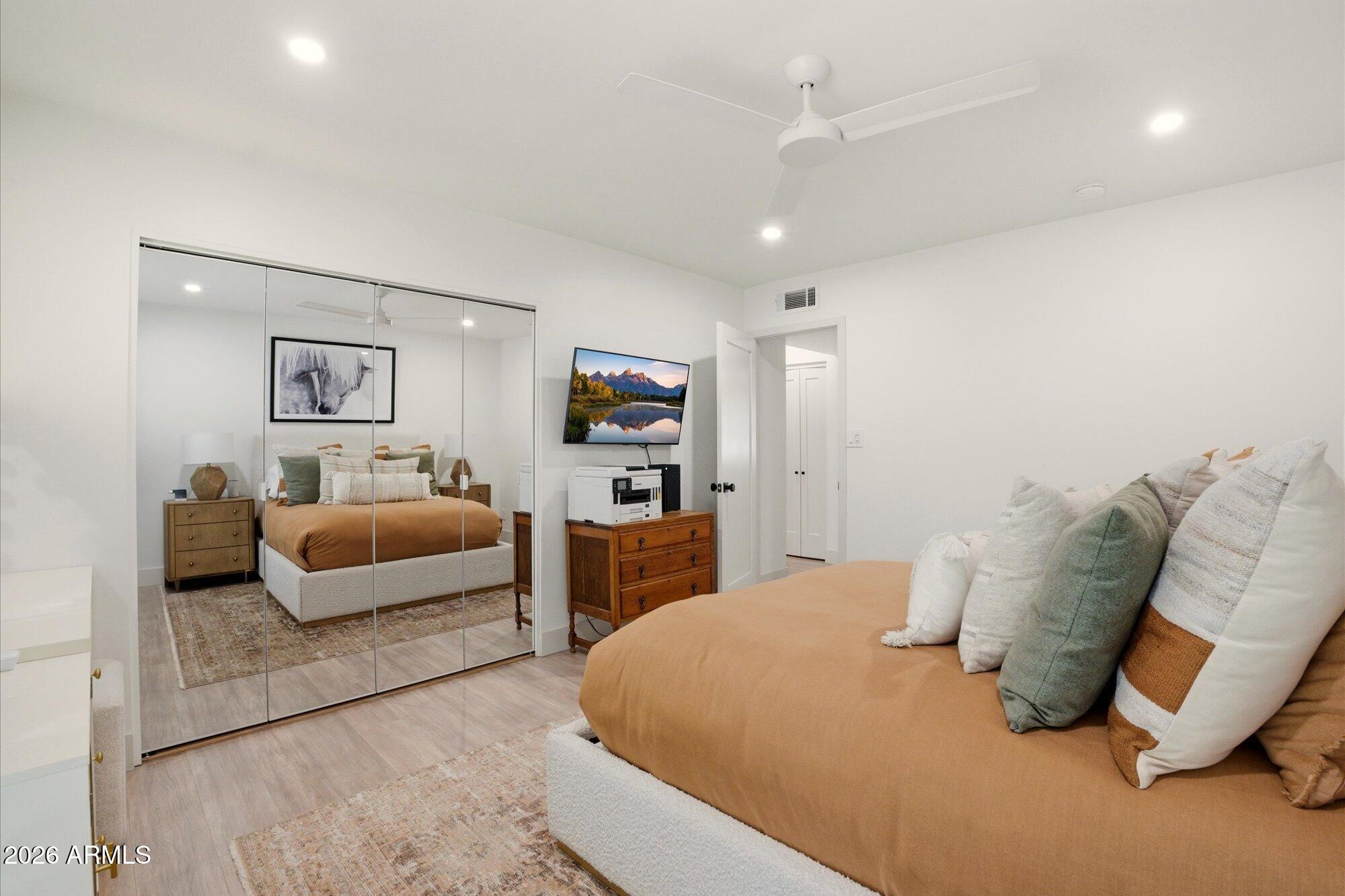 3702 E MONTEROSA Street 6