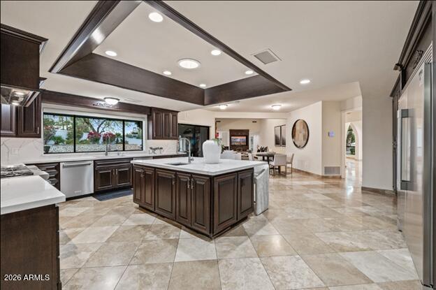 6332 E VISTA Drive
