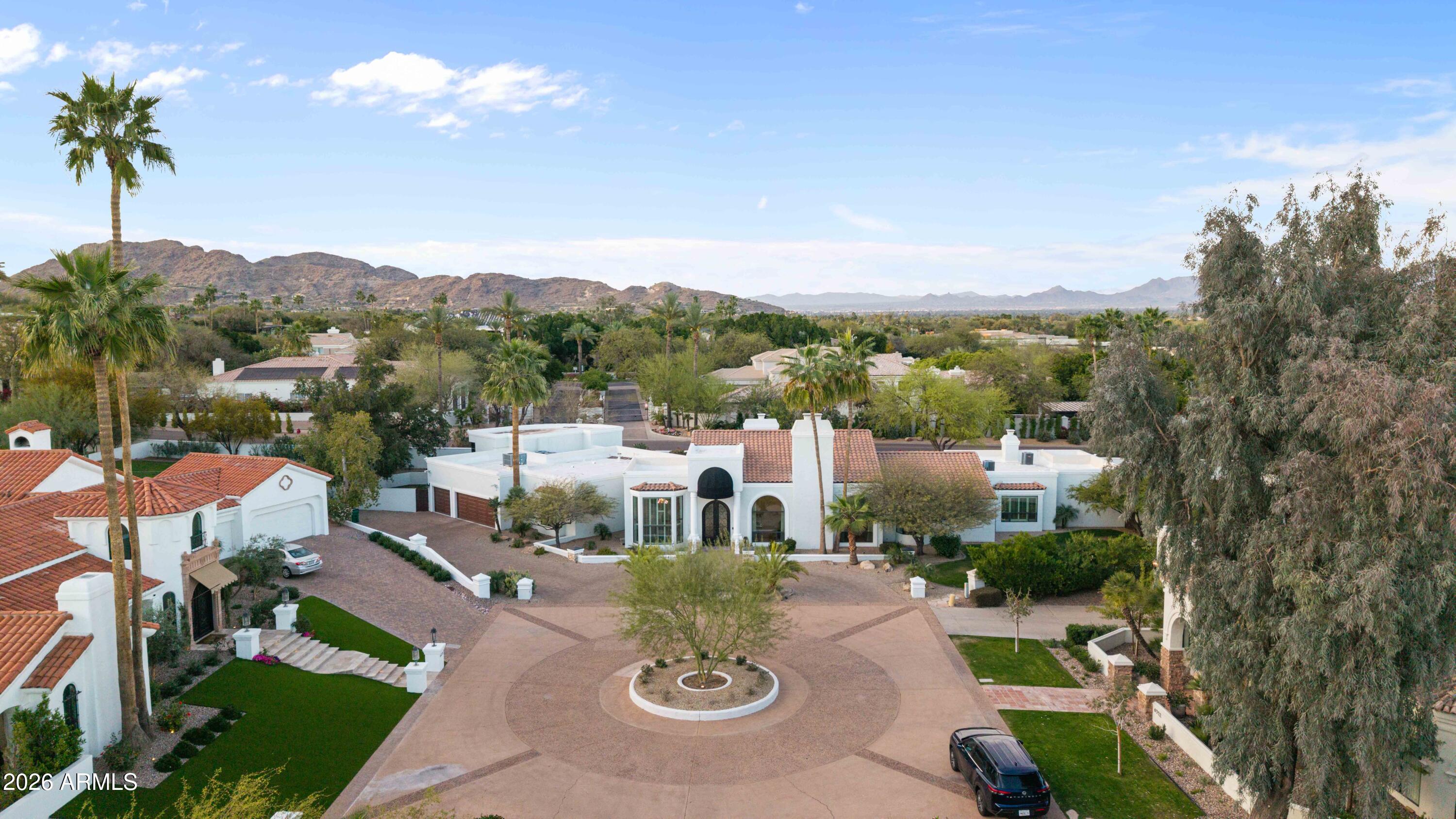 6332 E VISTA Drive