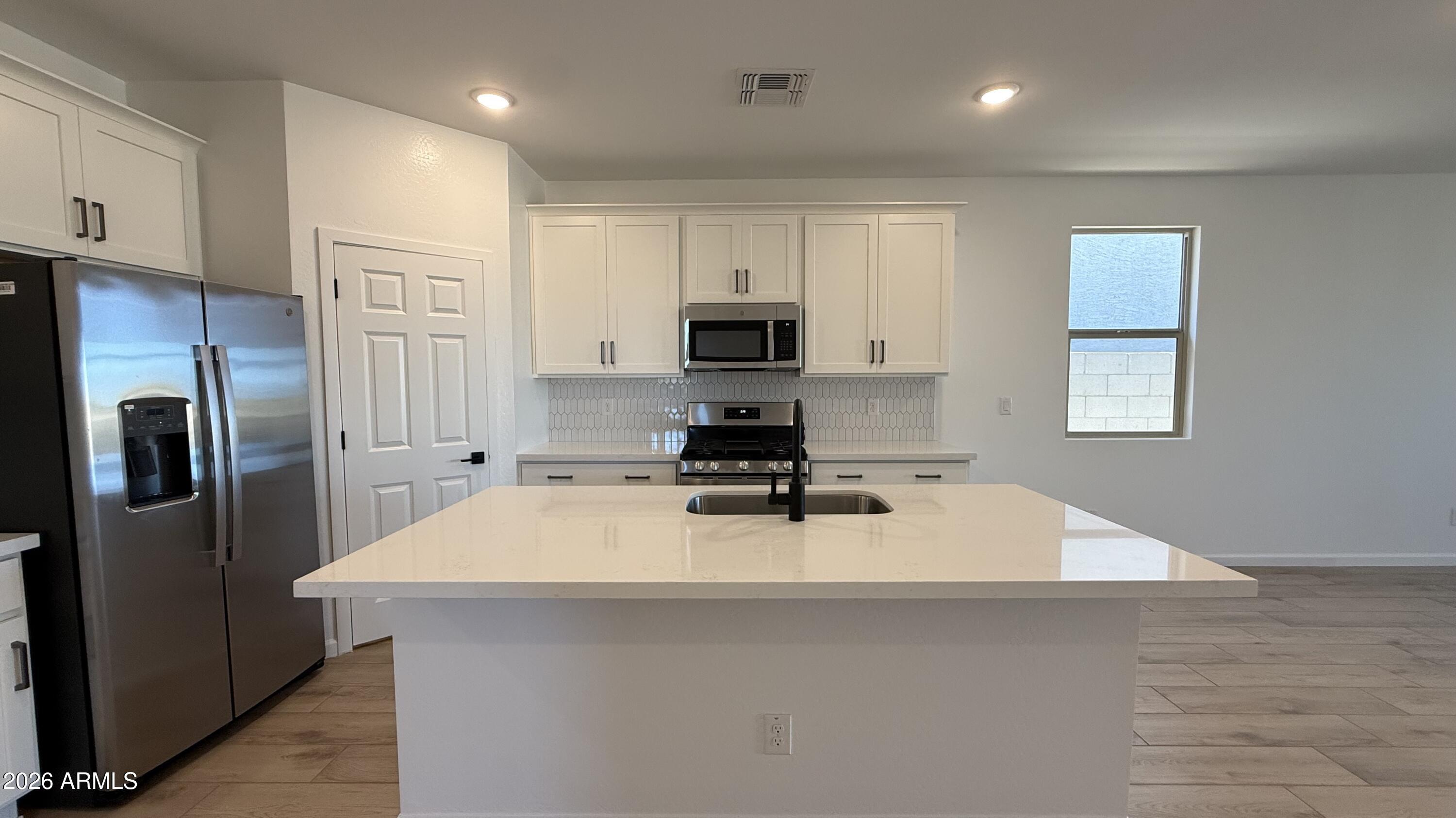 47372 W KENNER Drive