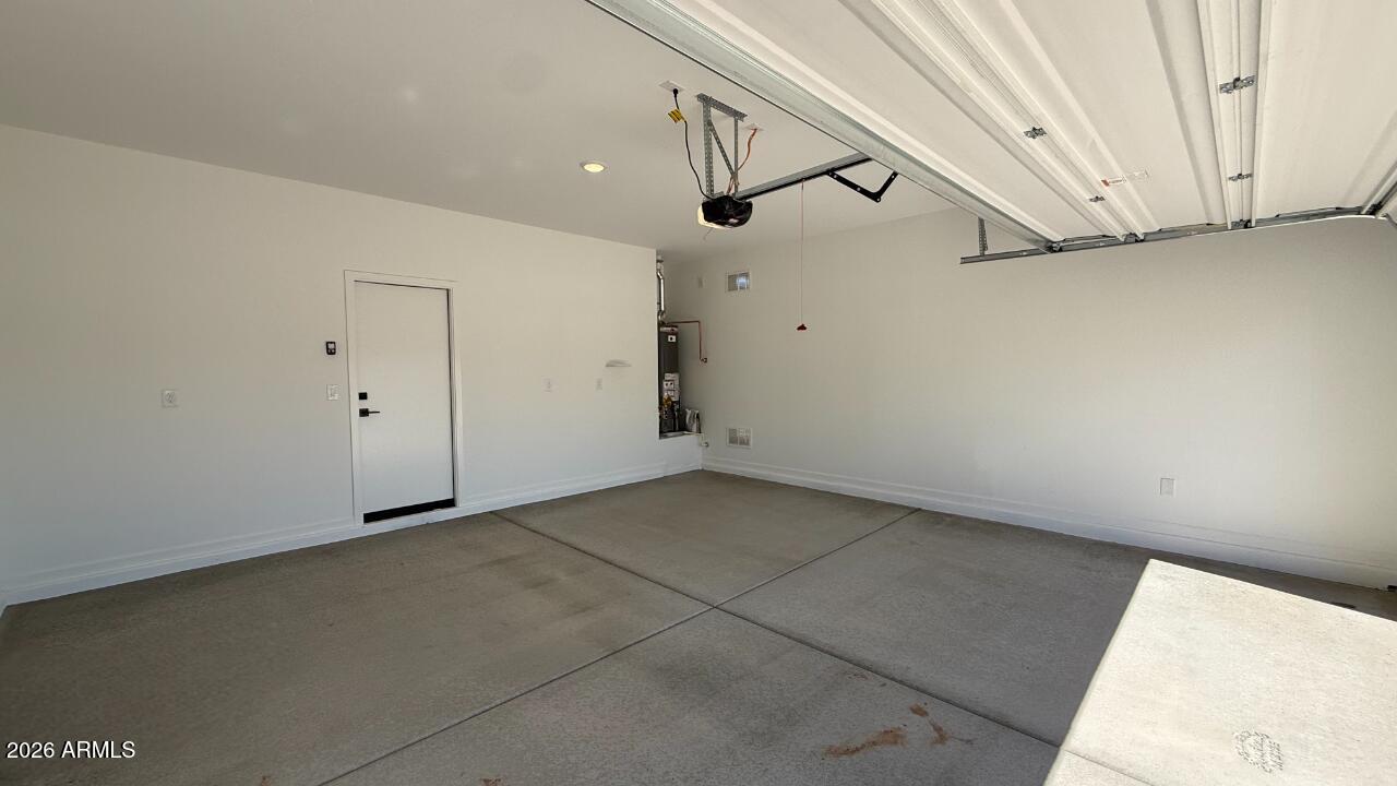 47372 W KENNER Drive