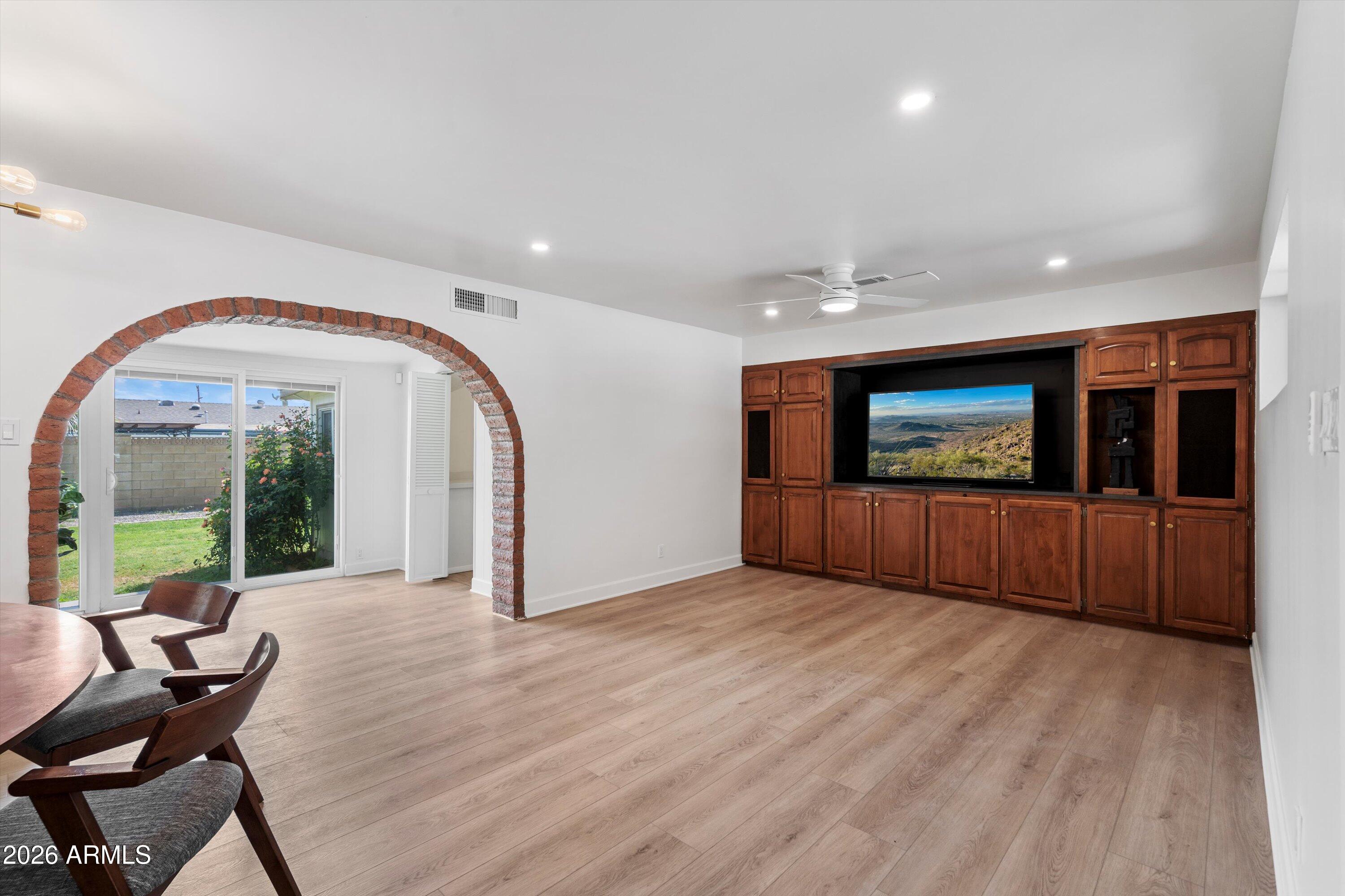 6625 E CULVER Street