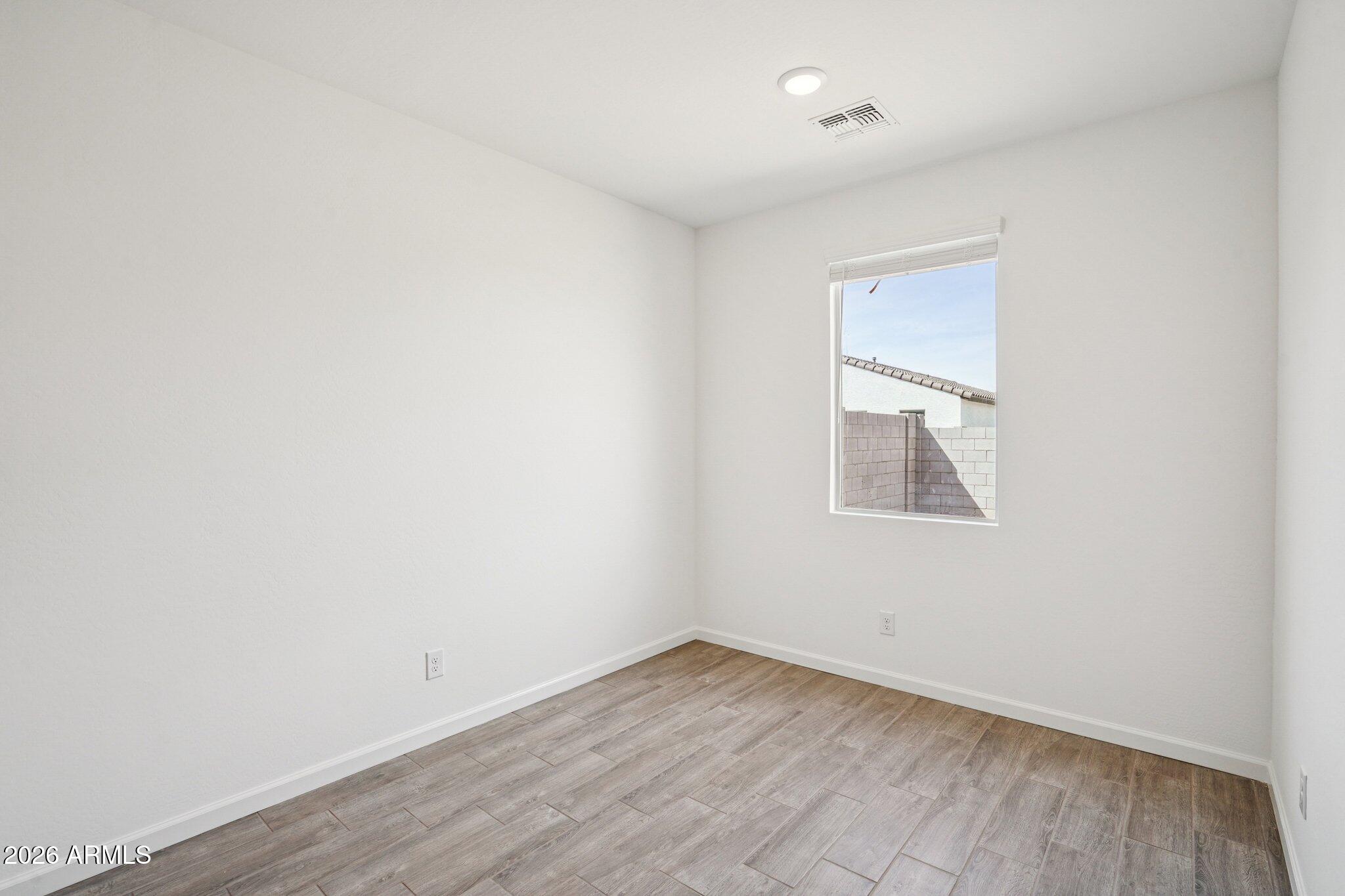 47624 W KENNER Drive