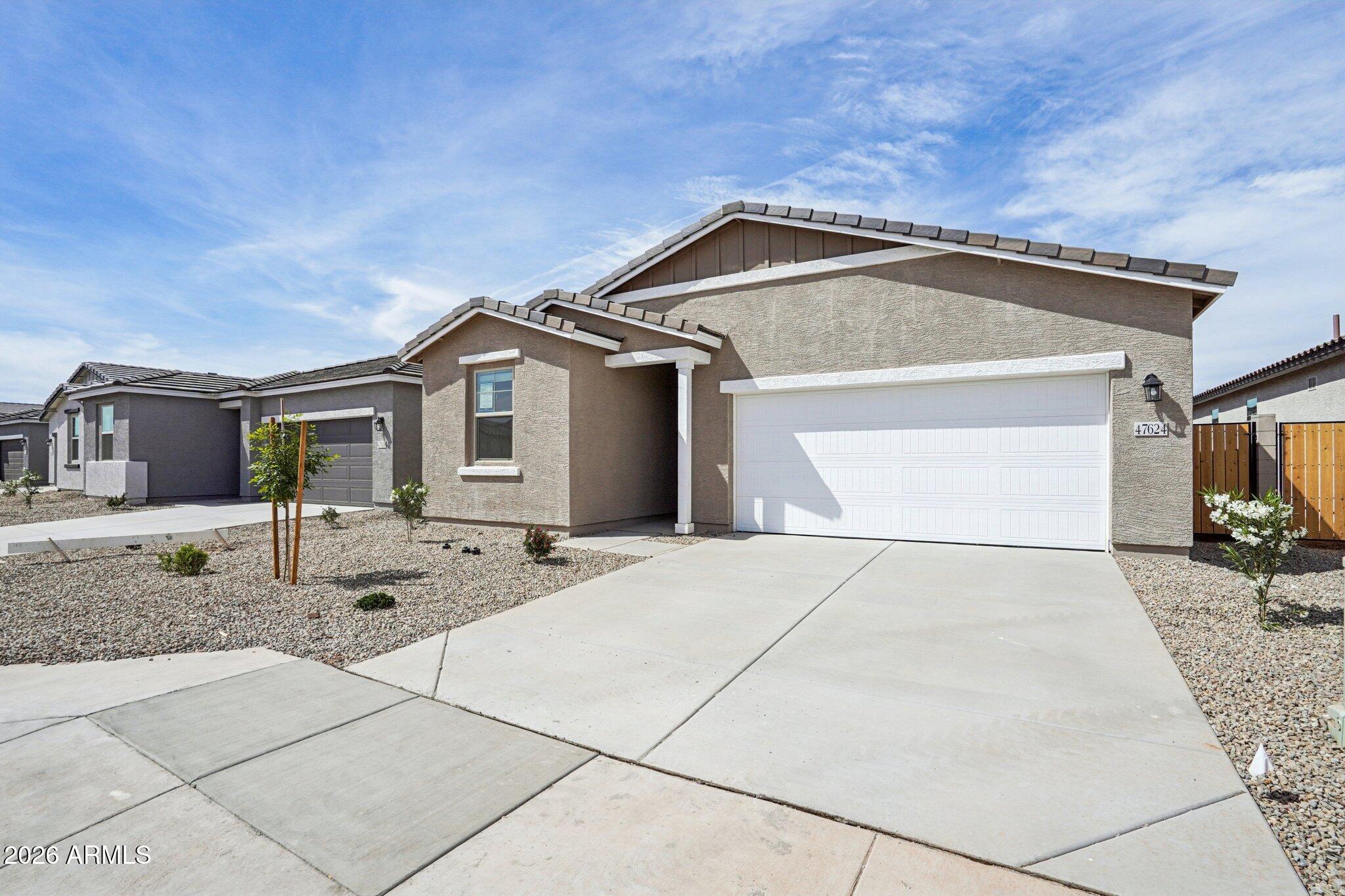 47624 W KENNER Drive