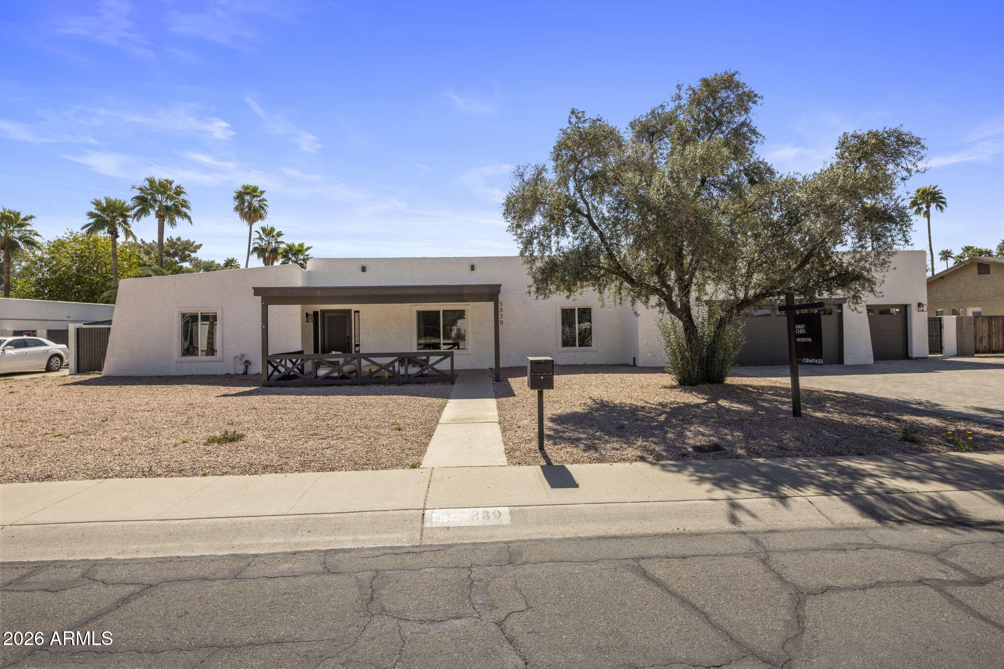 5839 E VOLTAIRE Avenue
