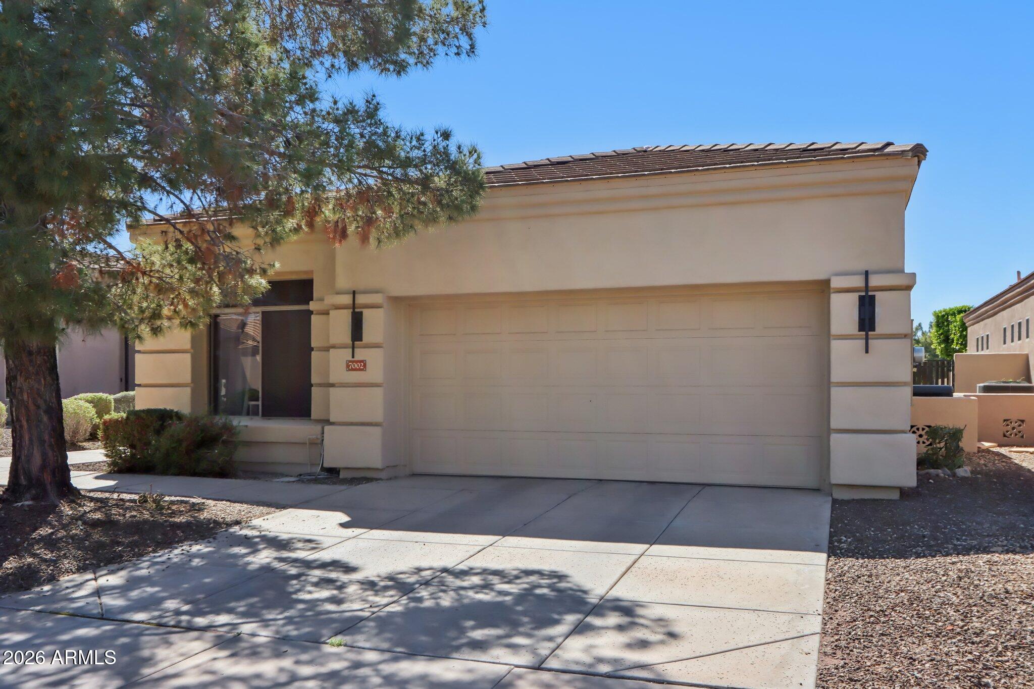 7002 S 38TH Place