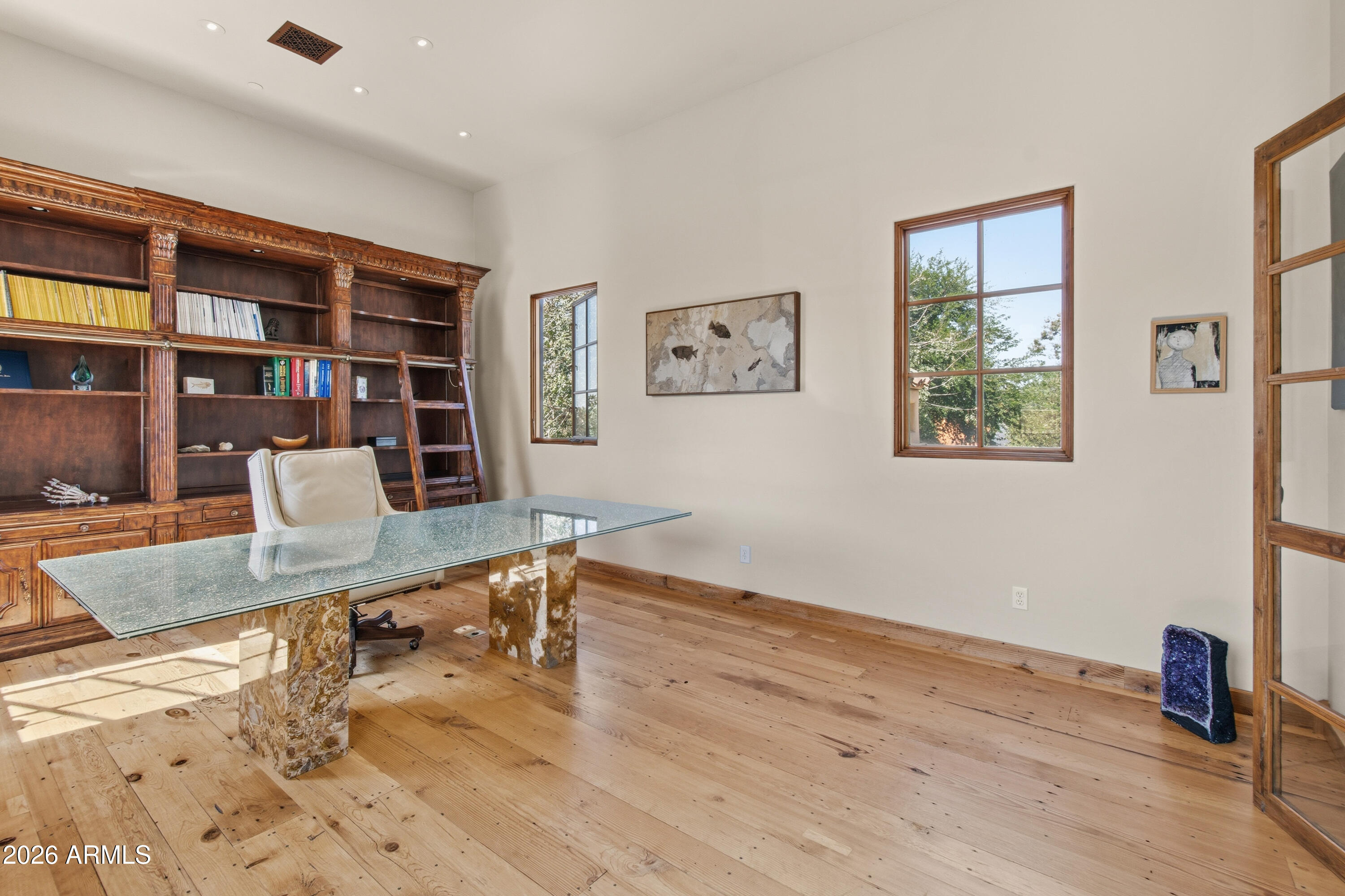 8131 E APPALOOSA Trail