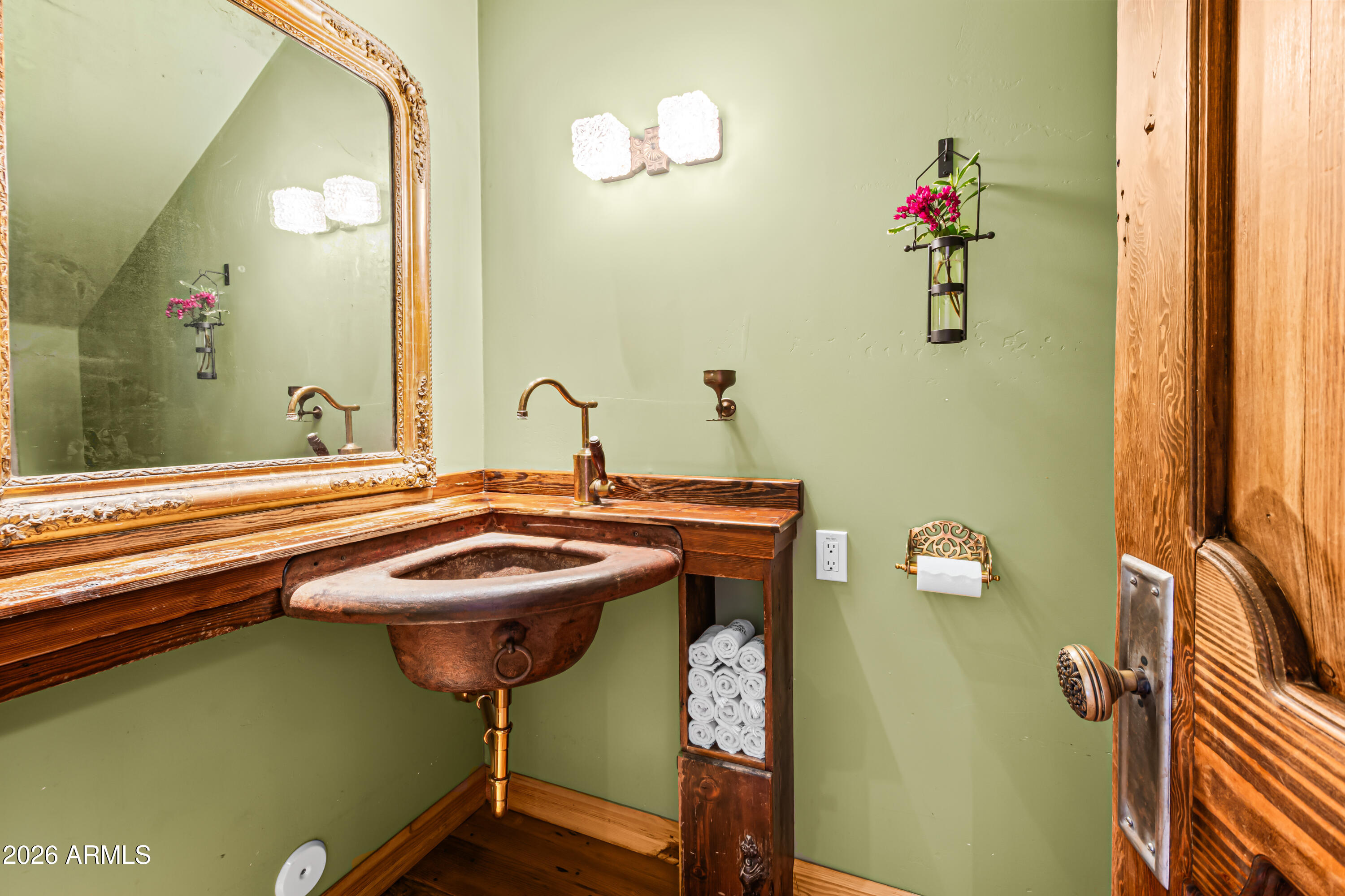 8131 E APPALOOSA Trail