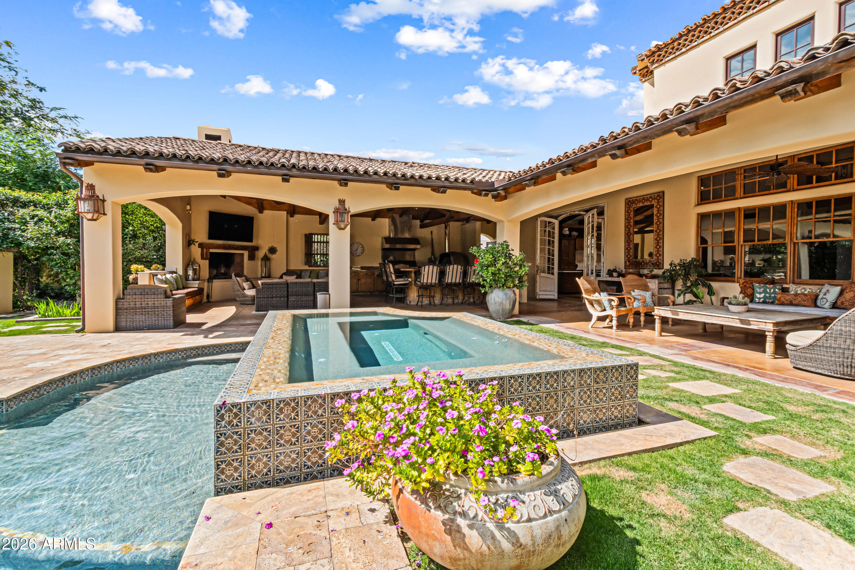 8131 E APPALOOSA Trail