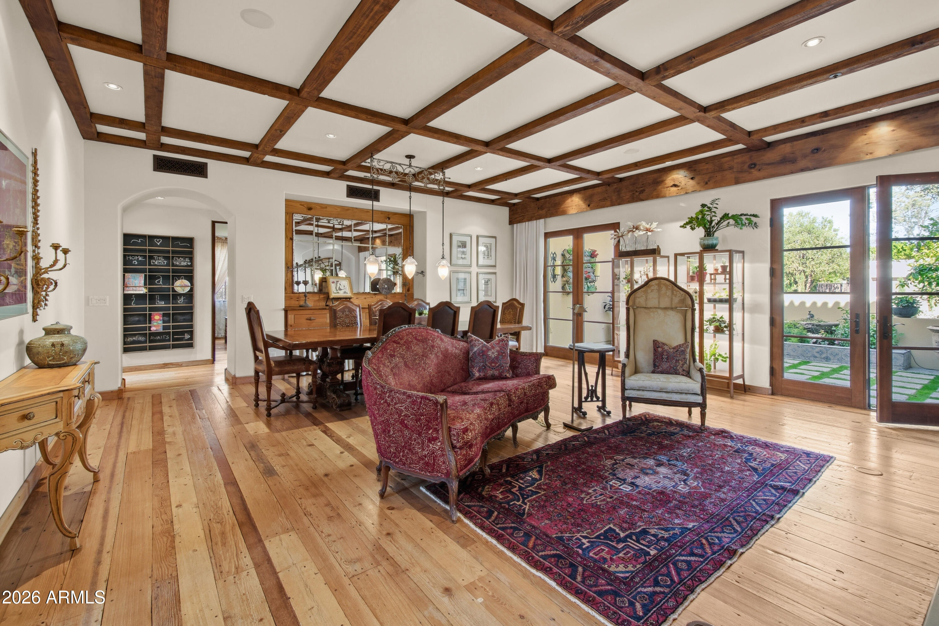 8131 E APPALOOSA Trail