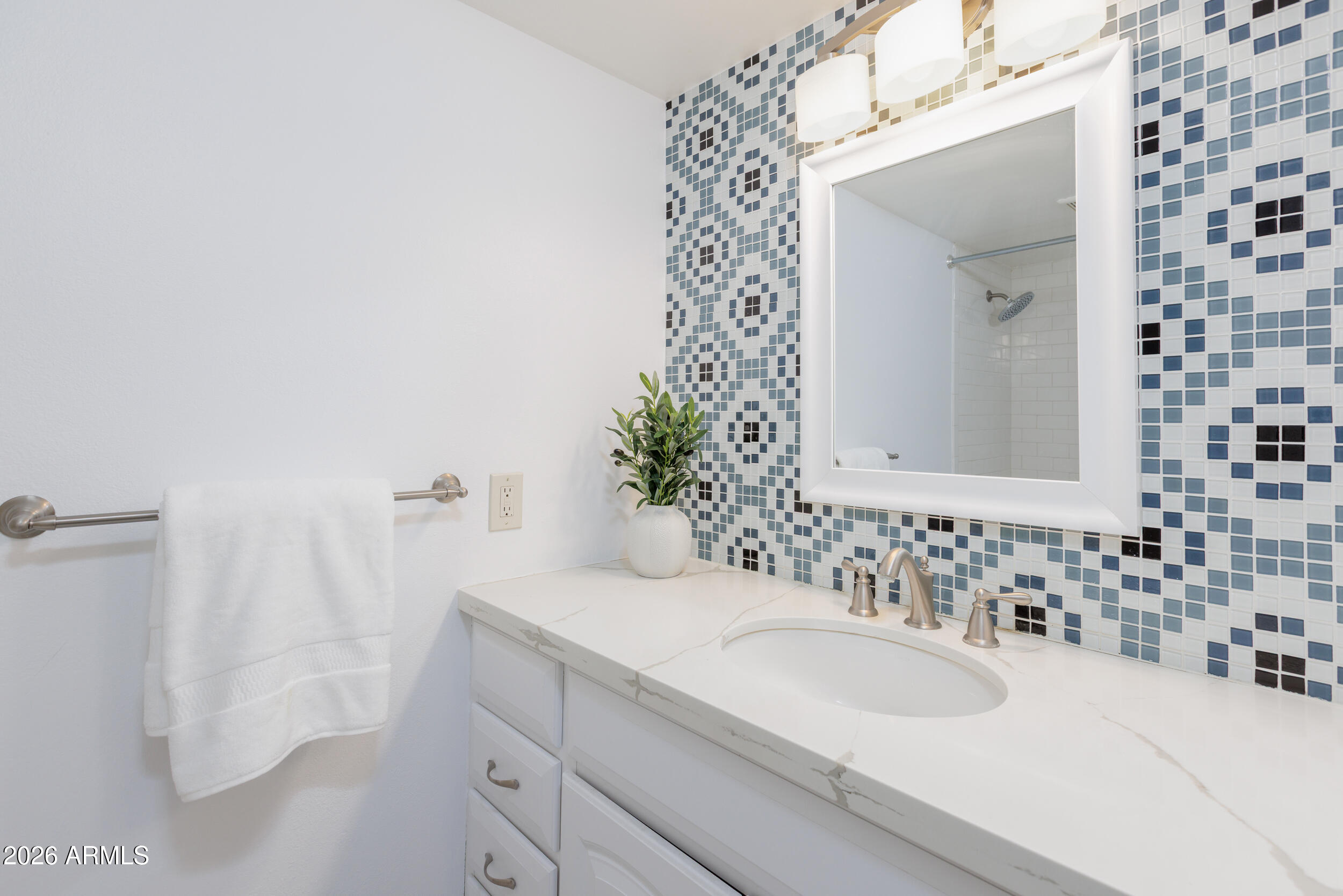 5550 N 12th Street 8