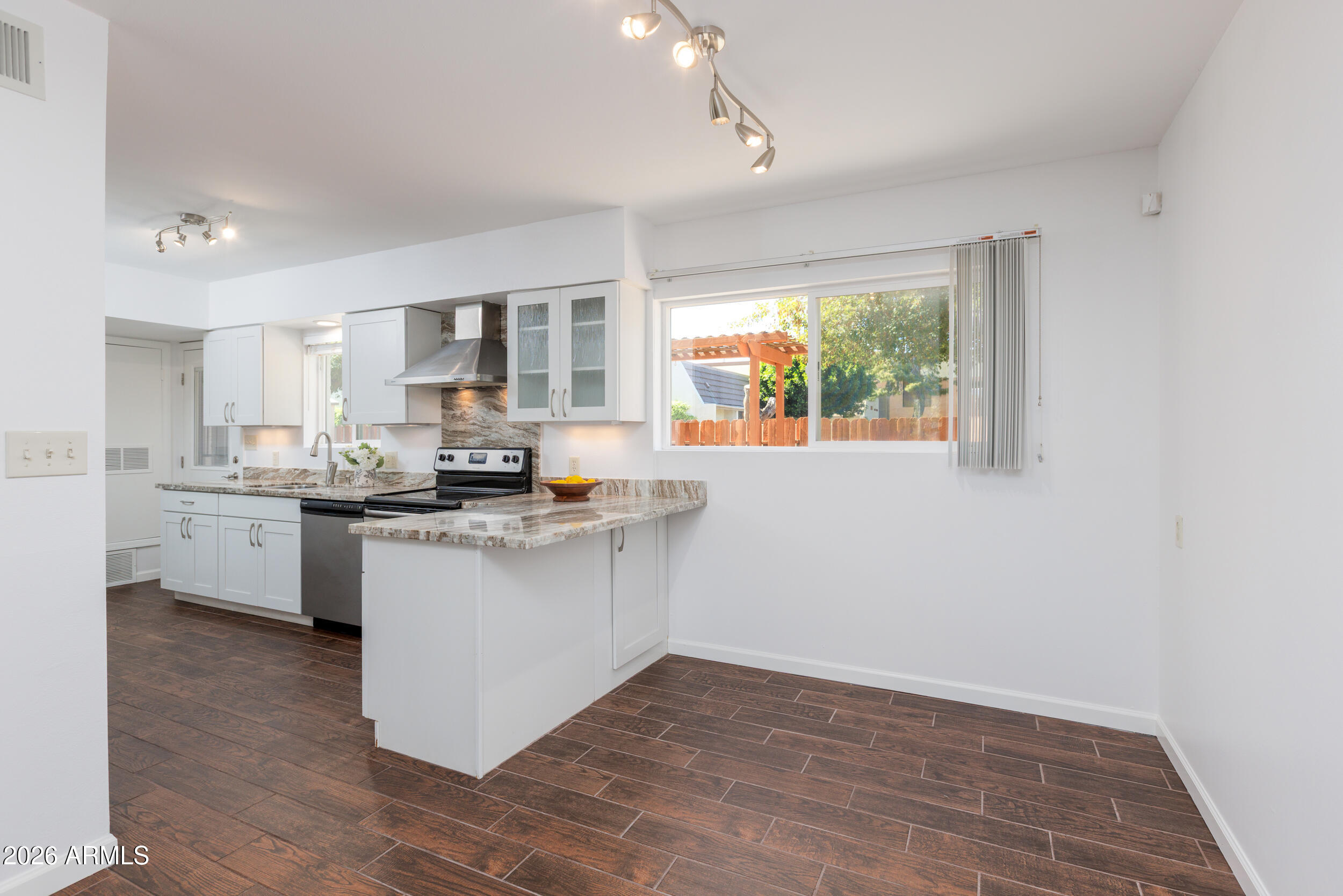 5550 N 12th Street 8