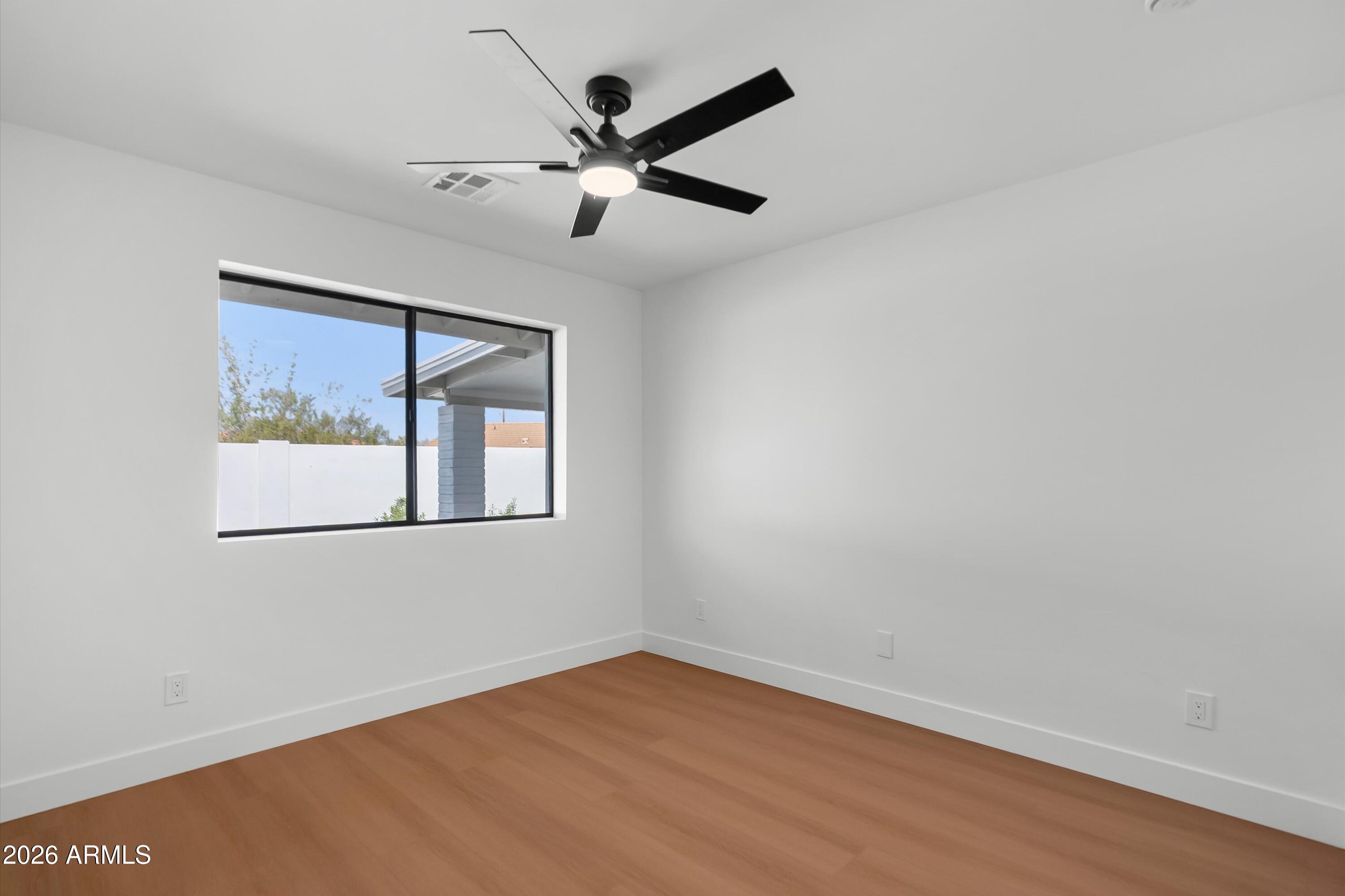 5334 E SHERIDAN Street