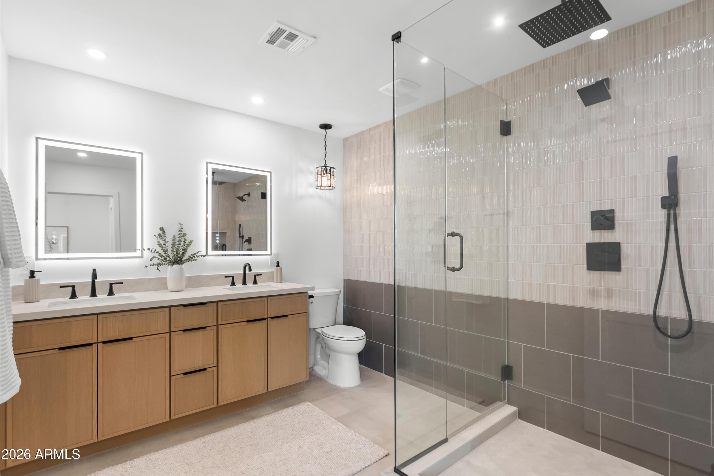 5334 E SHERIDAN Street