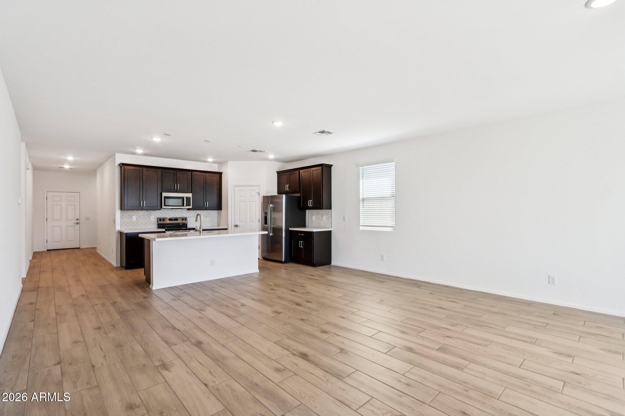 24231 W BOWKER Street