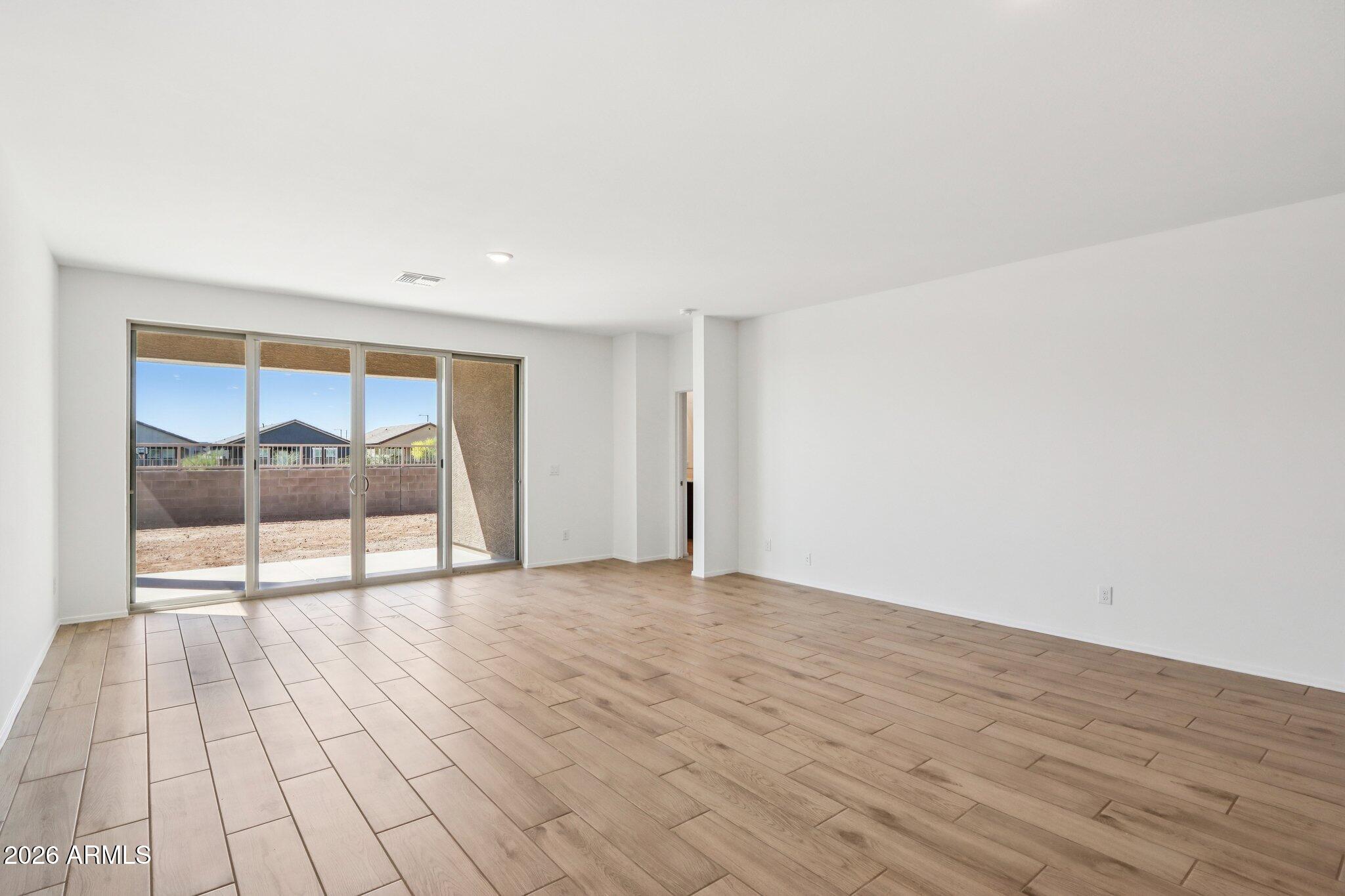 24231 W BOWKER Street