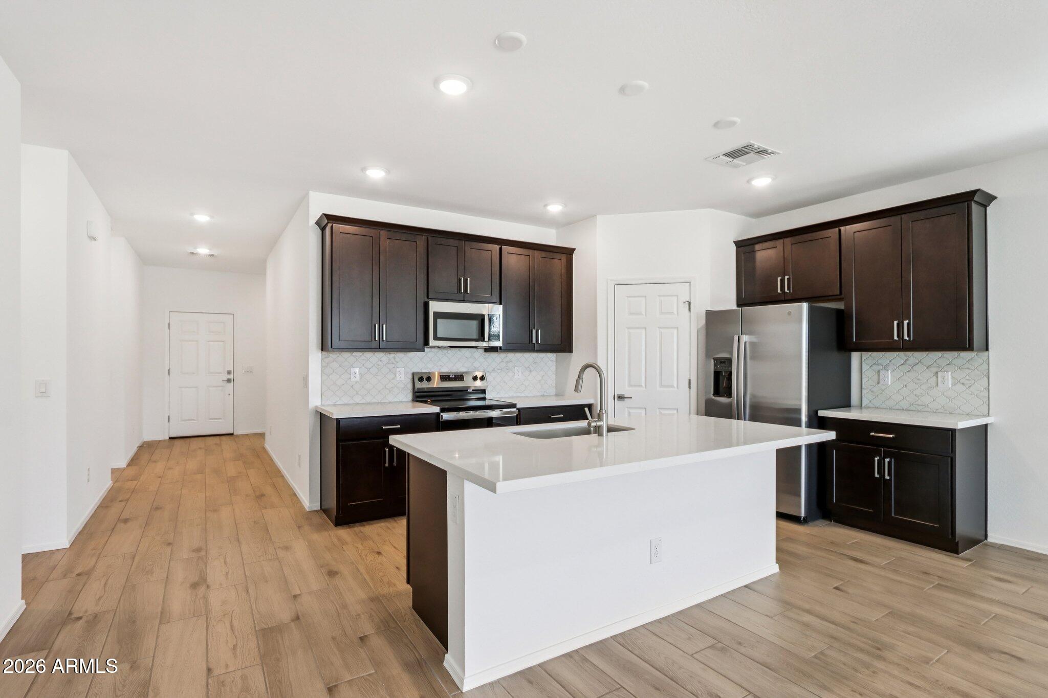 24231 W BOWKER Street