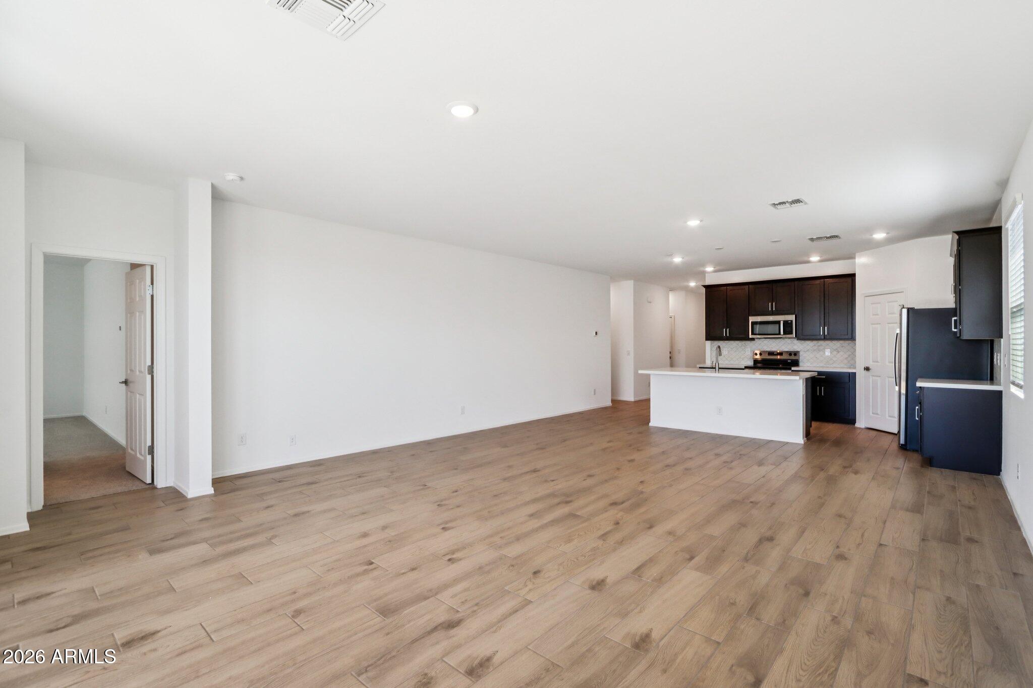 24231 W BOWKER Street