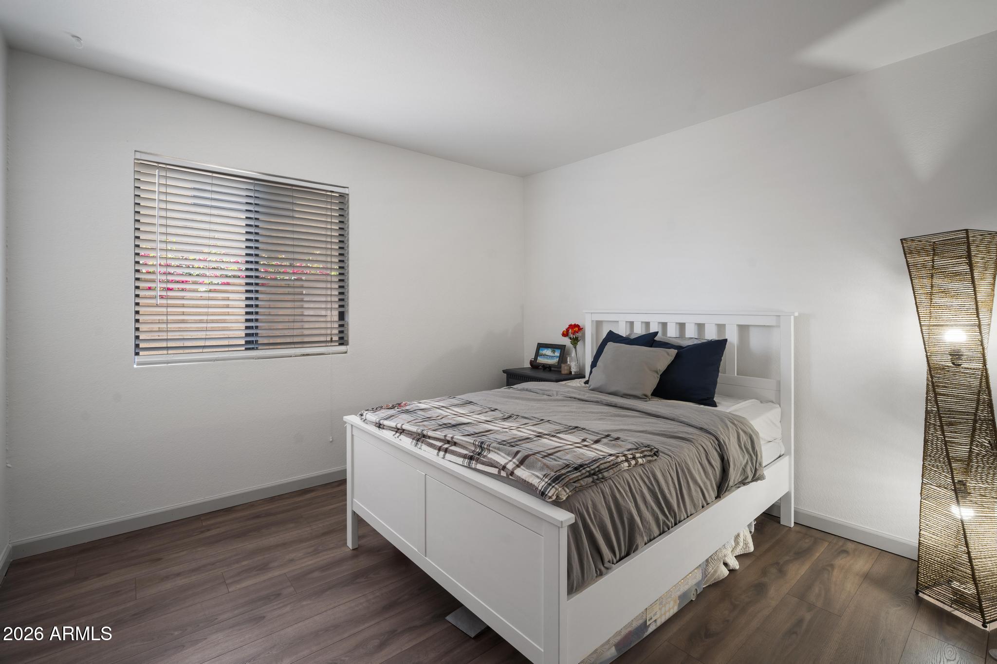 2027 E CIELO GRANDE Avenue