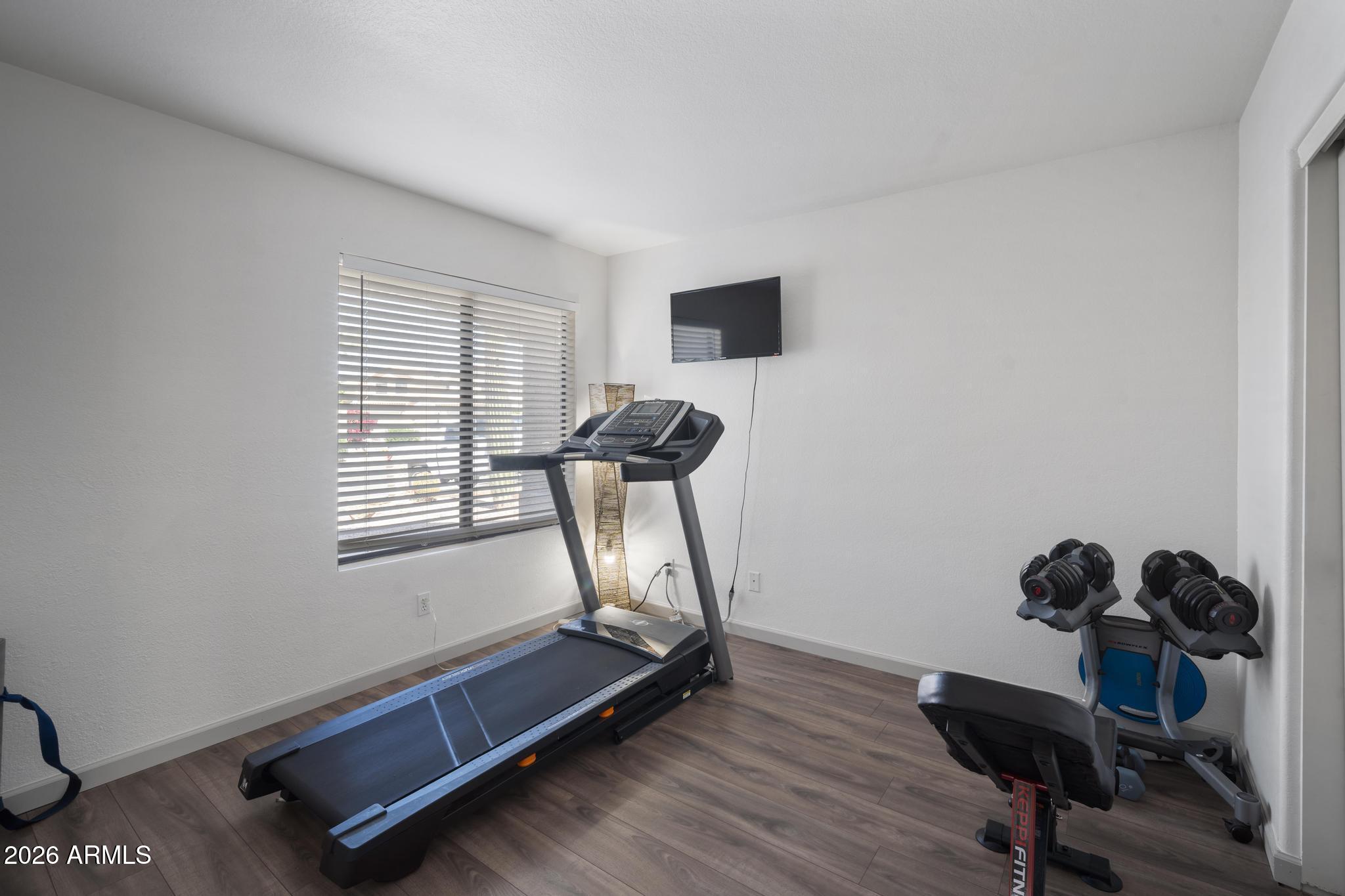 2027 E CIELO GRANDE Avenue