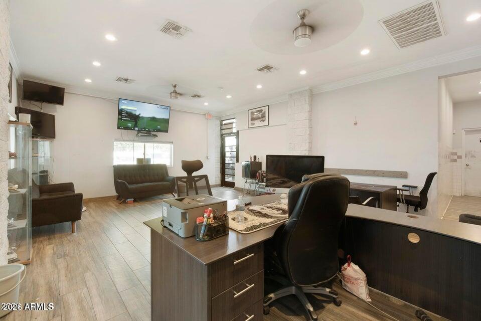 507 E BROADWAY Road