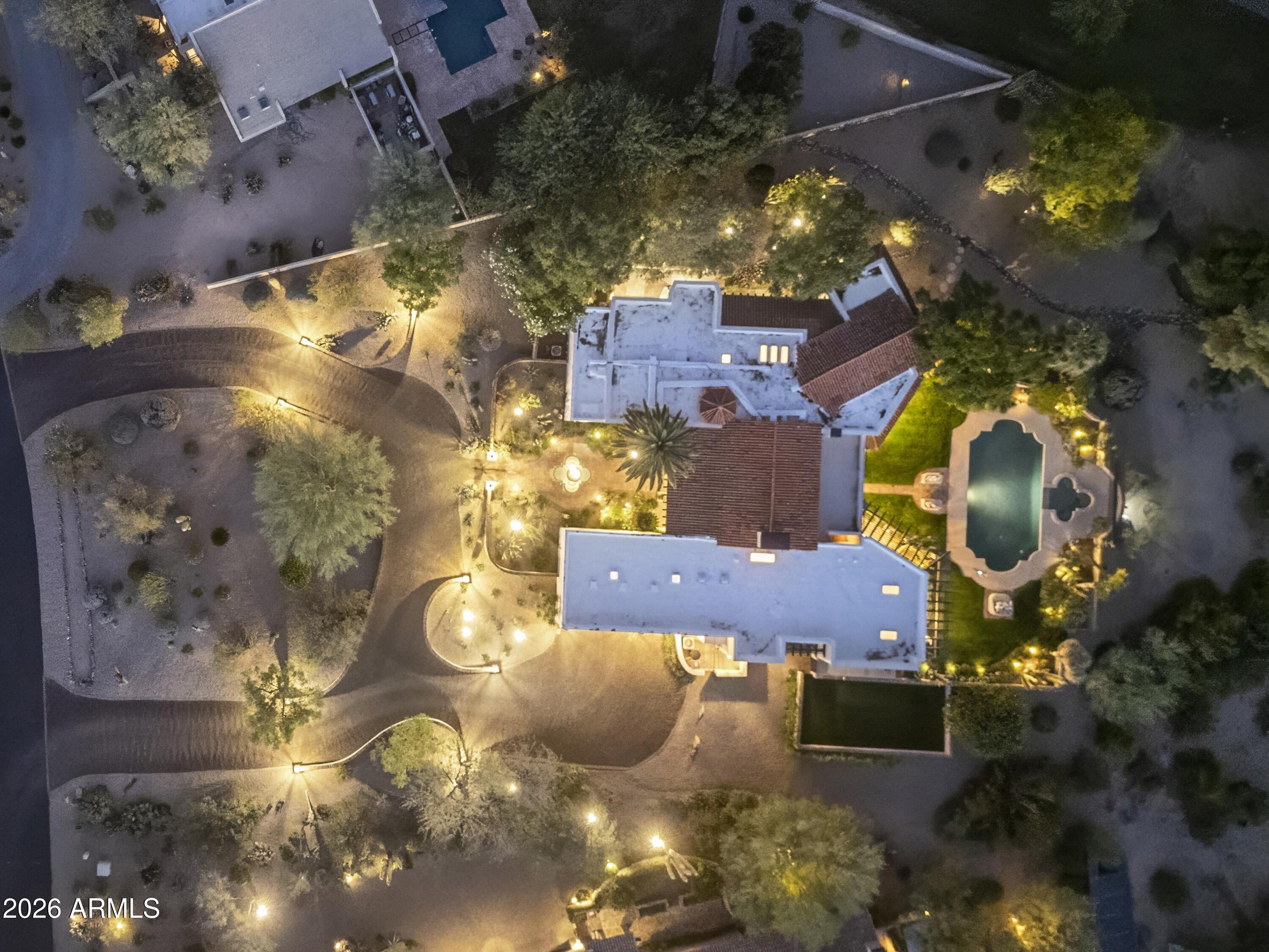 8119 E FOOTHILLS Drive