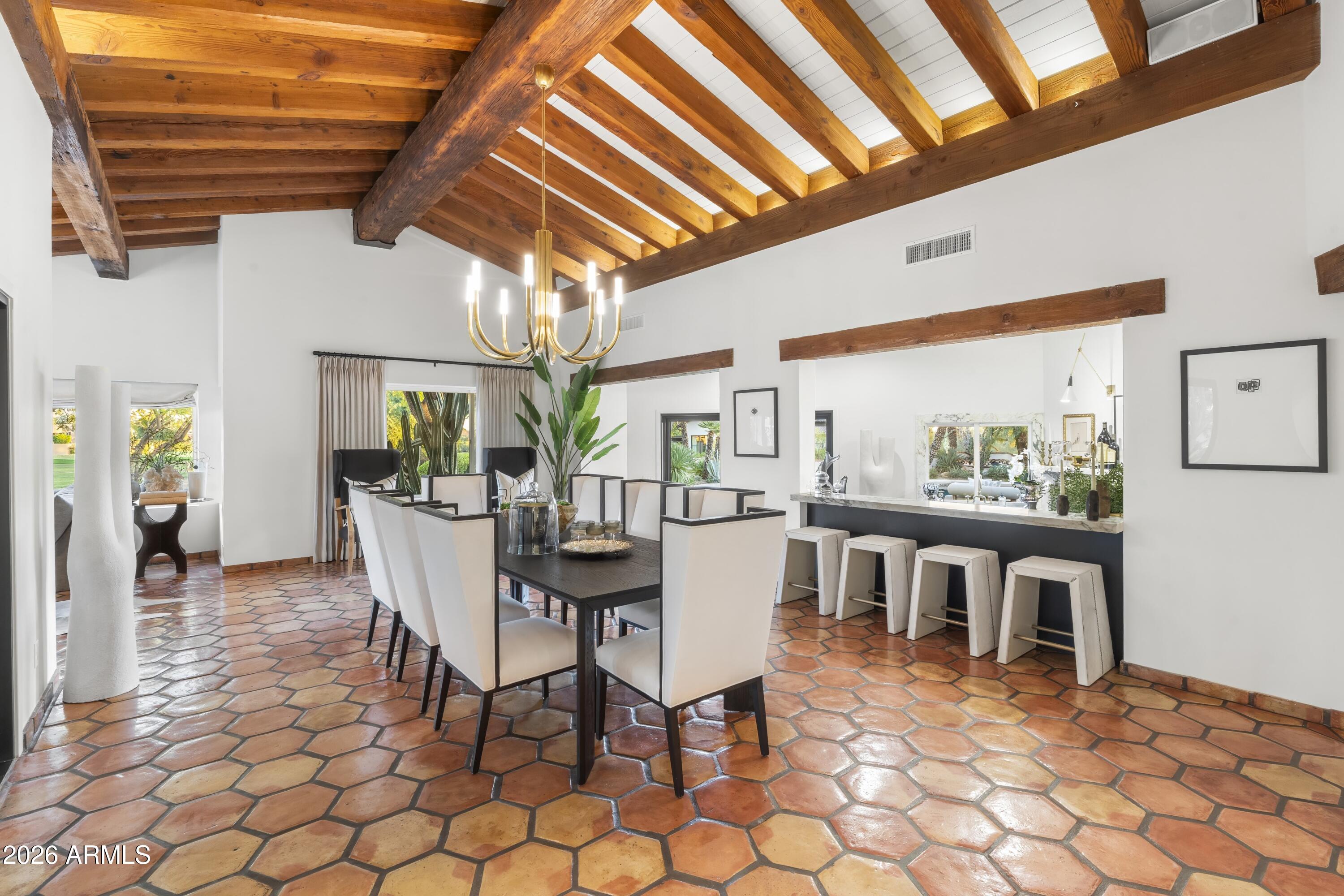 8119 E FOOTHILLS Drive