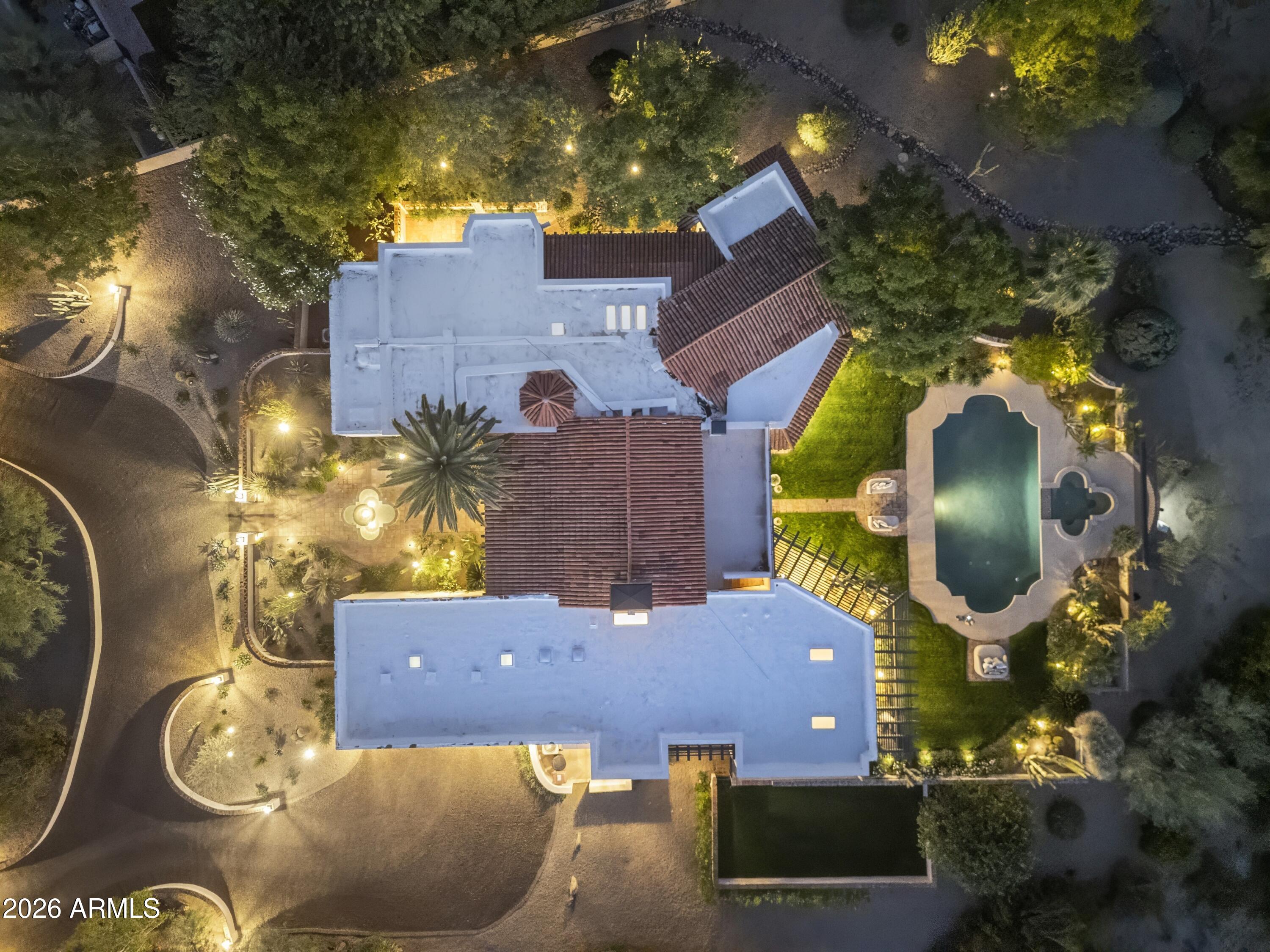 8119 E FOOTHILLS Drive