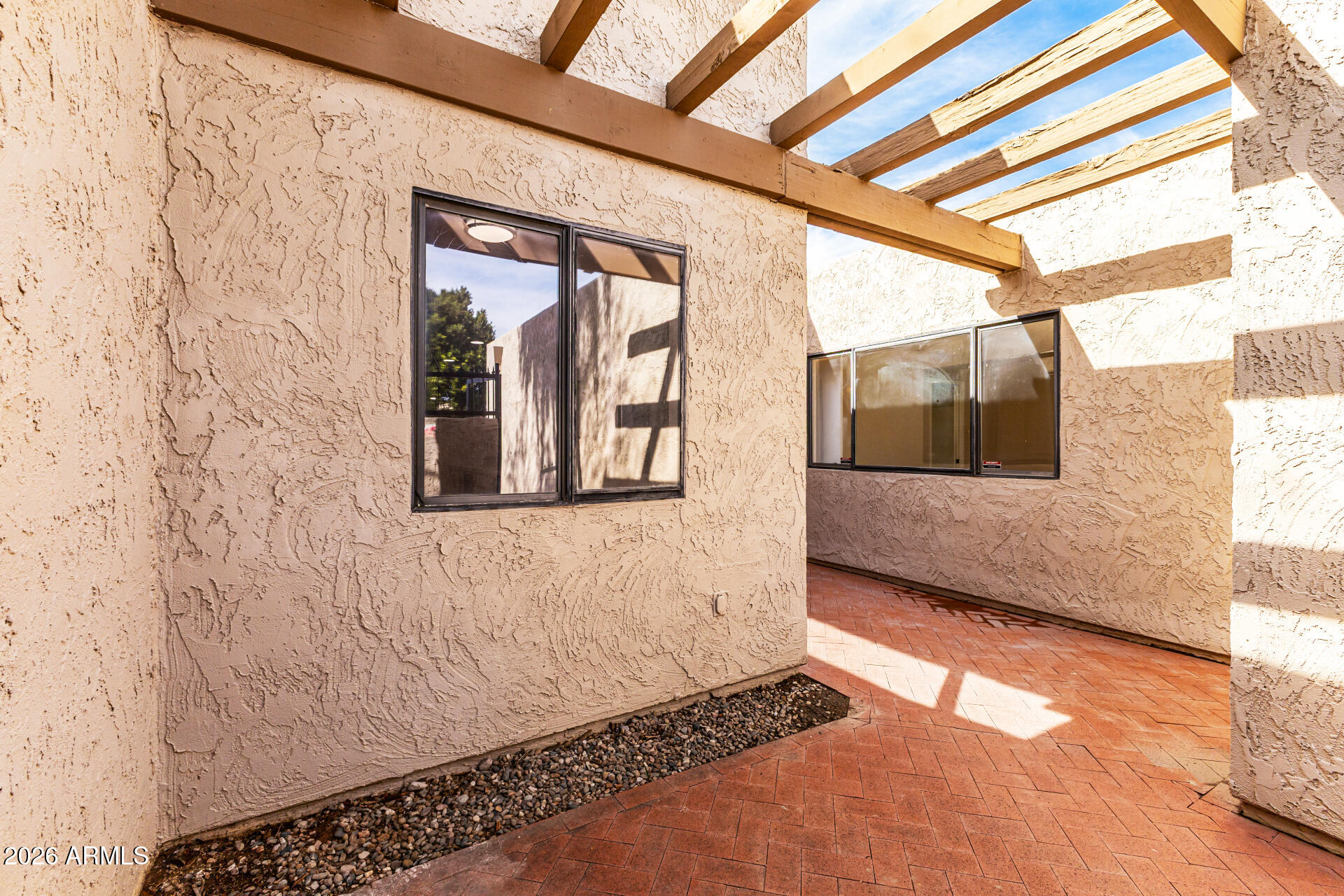 5622 N 78TH Place N
