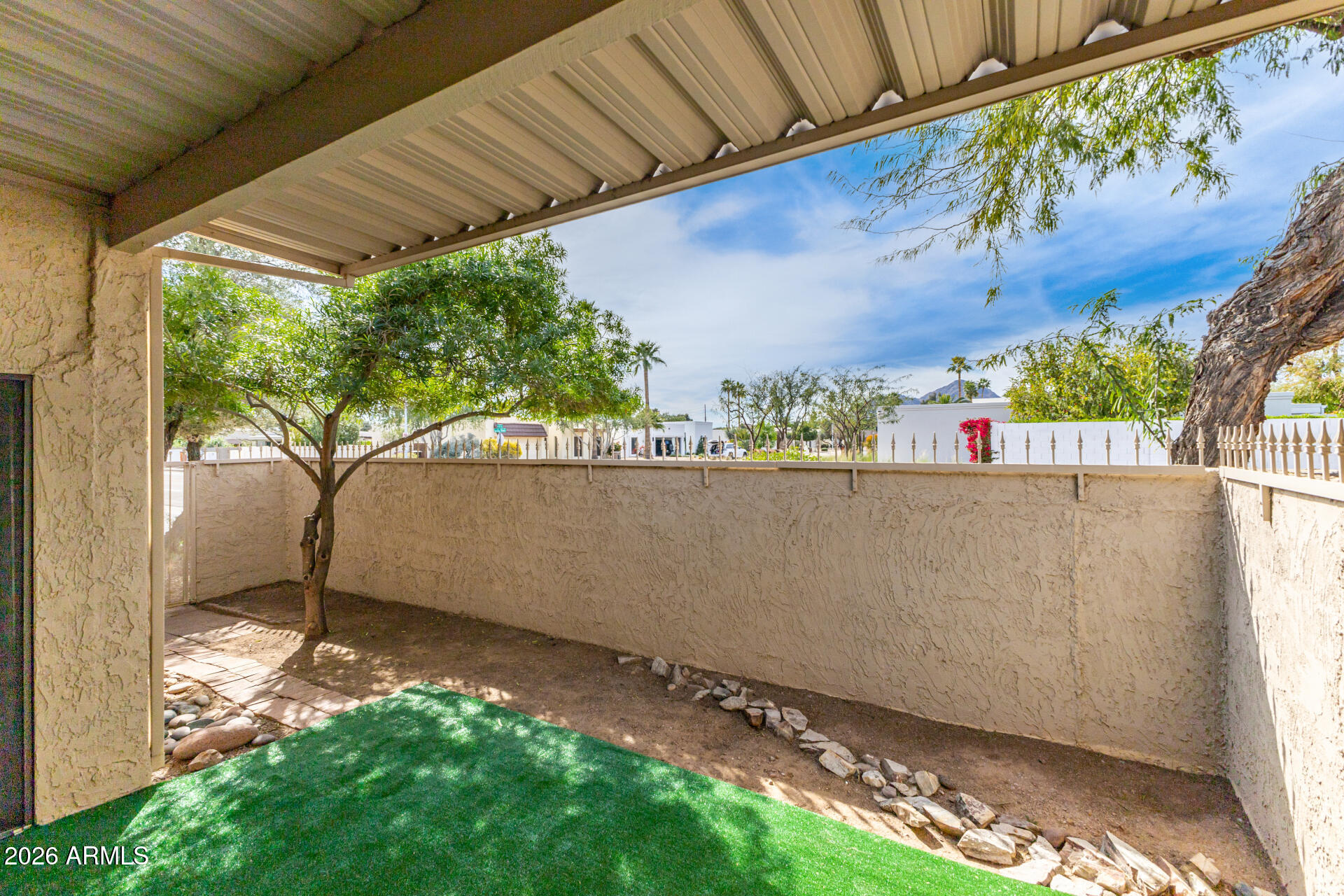 5622 N 78TH Place N