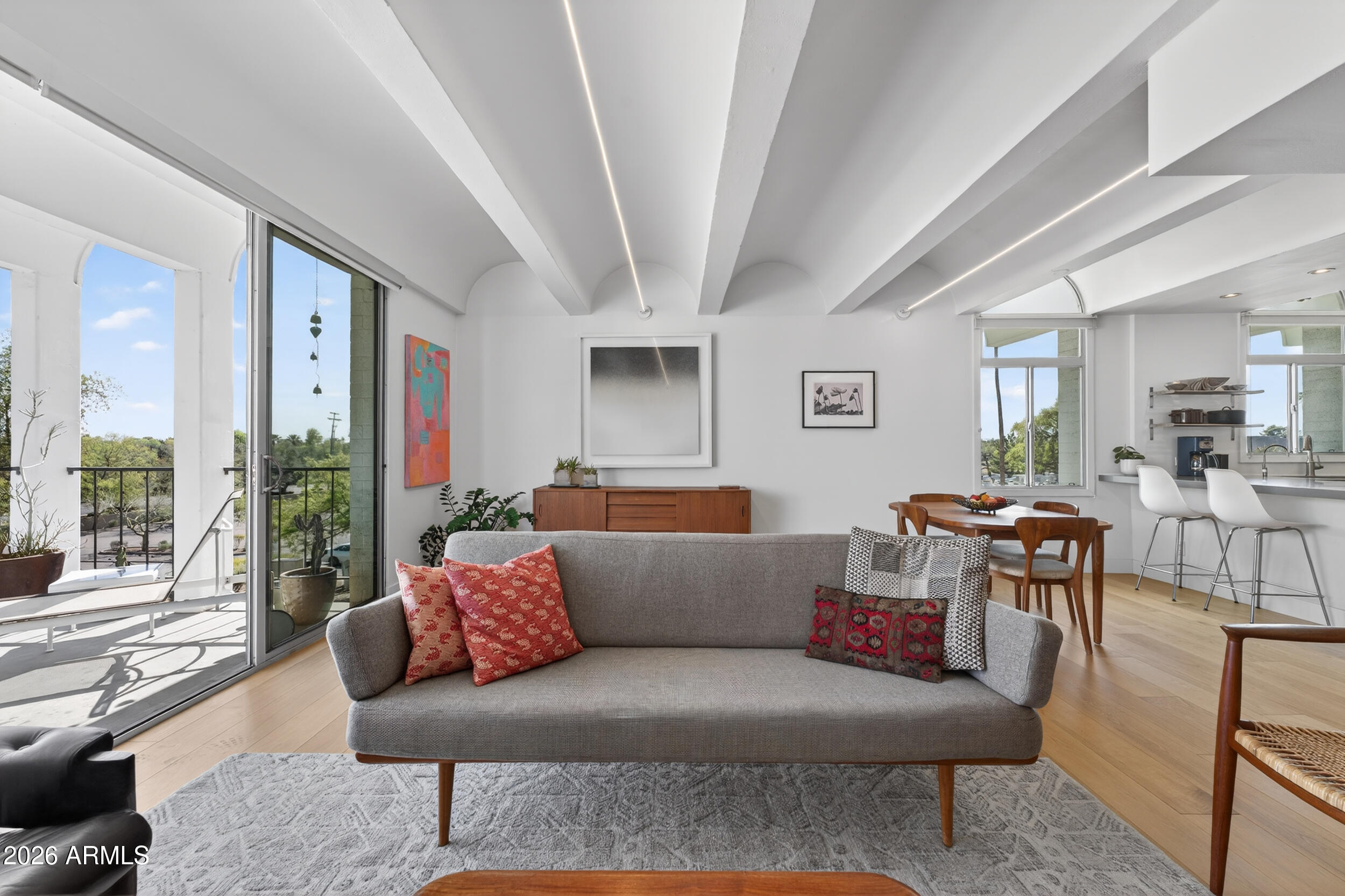 6502 N CENTRAL Avenue B303