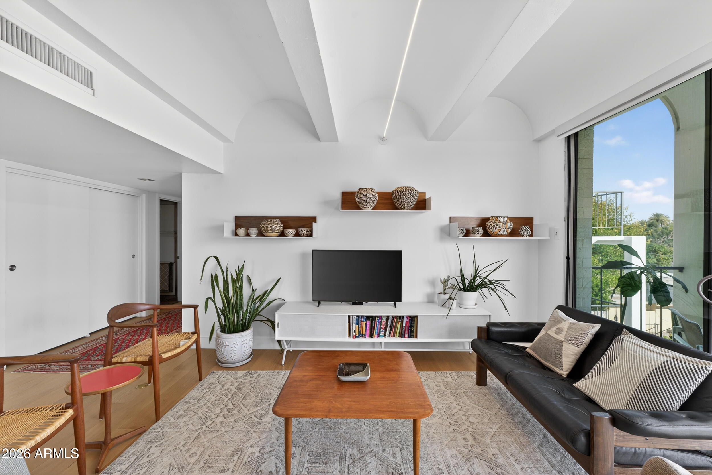 6502 N CENTRAL Avenue B303