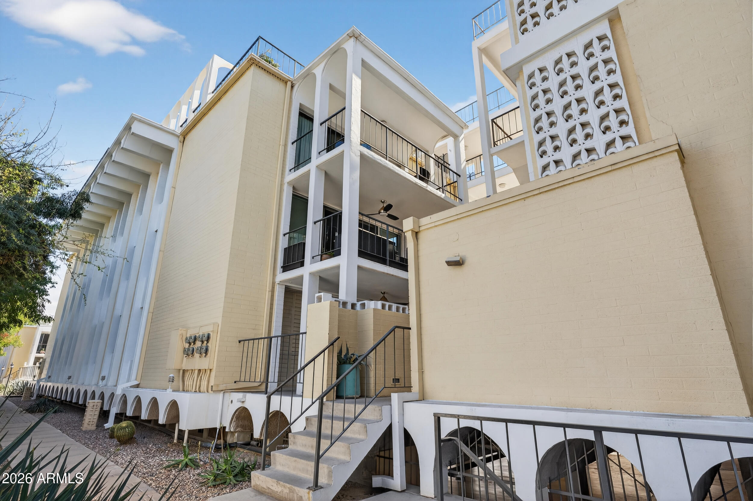 6502 N CENTRAL Avenue B303