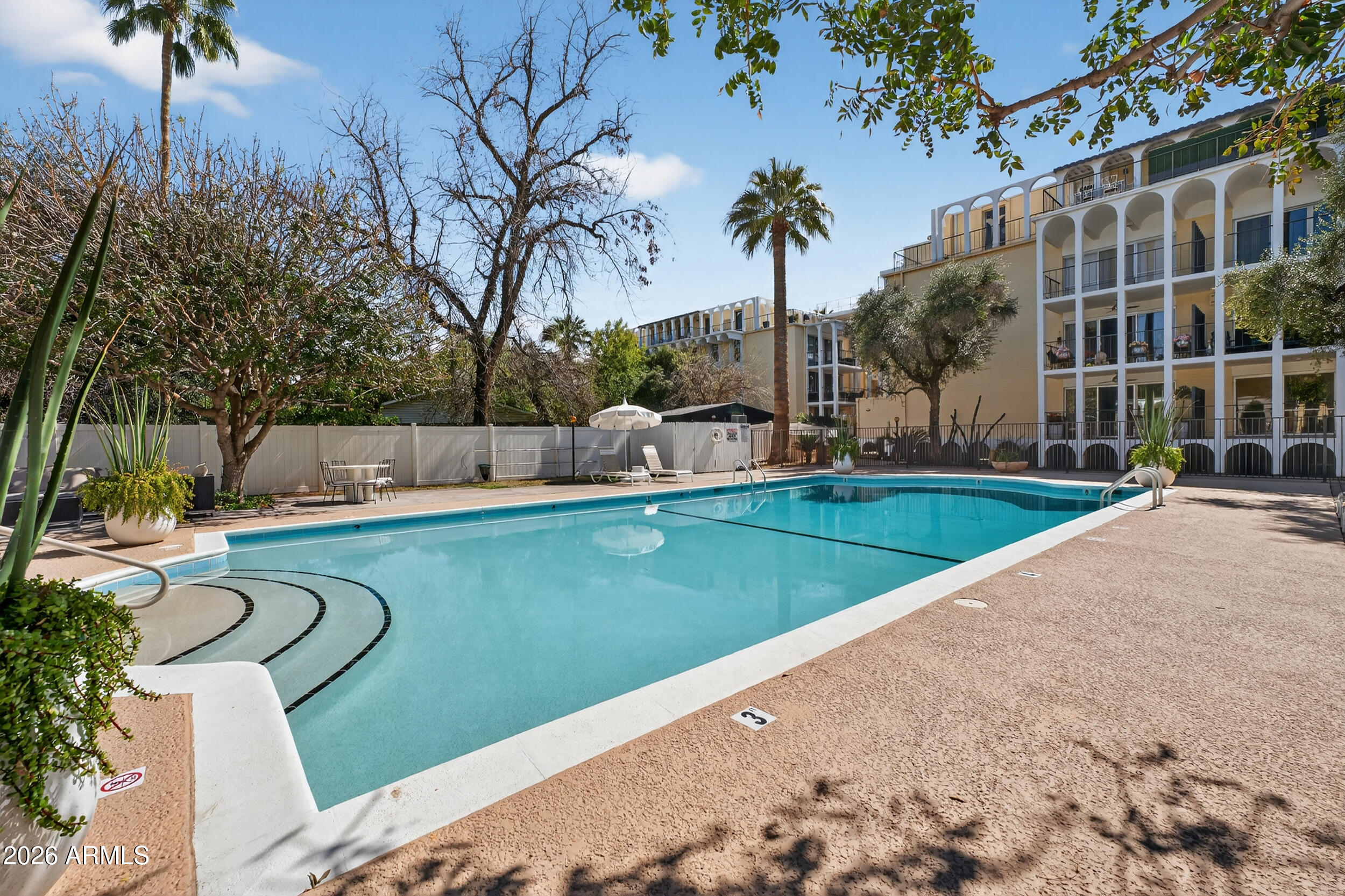 6502 N CENTRAL Avenue B303